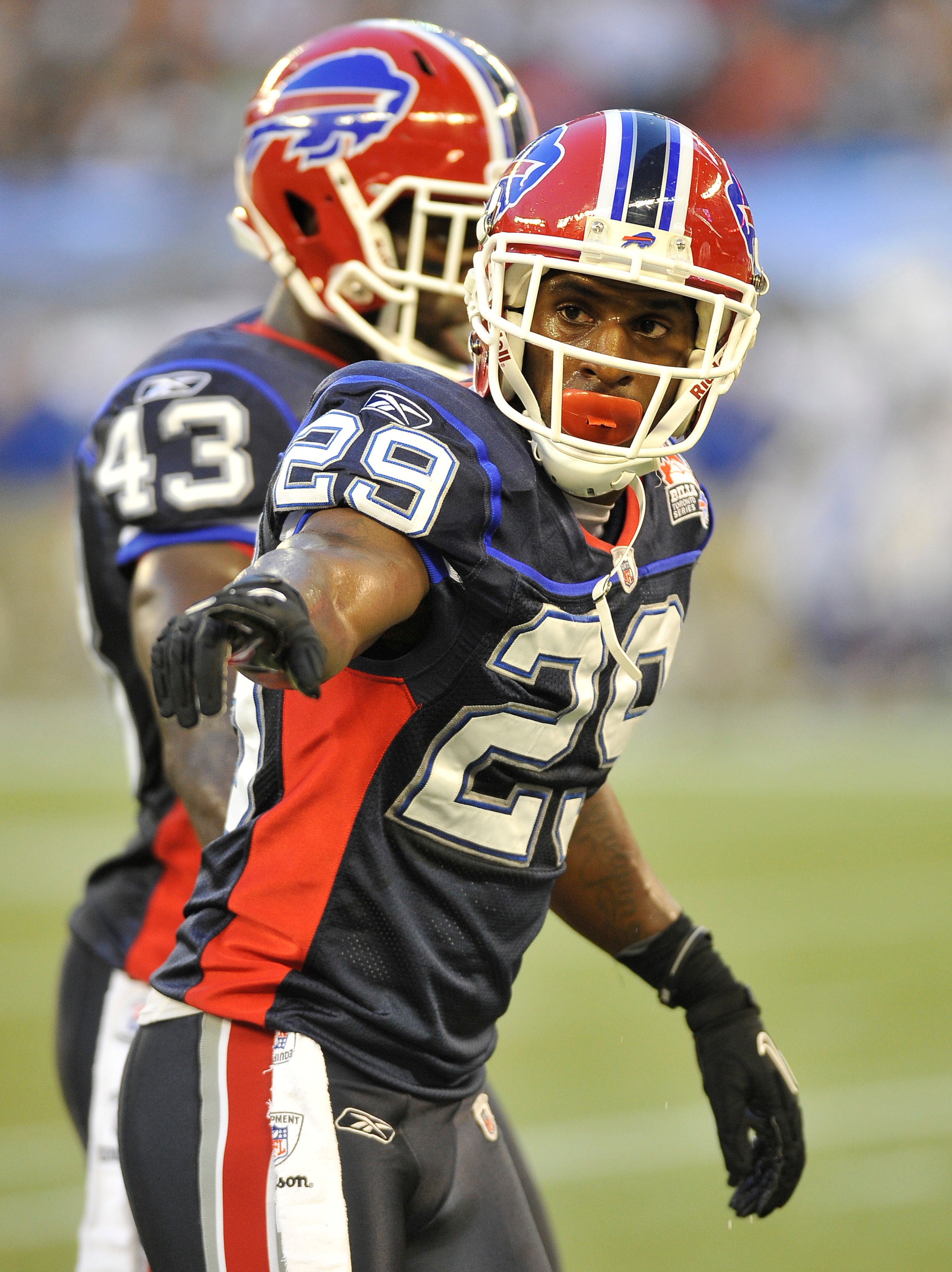 TORONTO, CANADA - AUGUST 19: Drayton Florence #29 of the Buffalo Bills provides some direction during game action against the Indianapolis Colts on August 19, 2010 at the Rogers Centre in Toronto, Ontario, Canada. (Photo by Brad White/Getty Images)