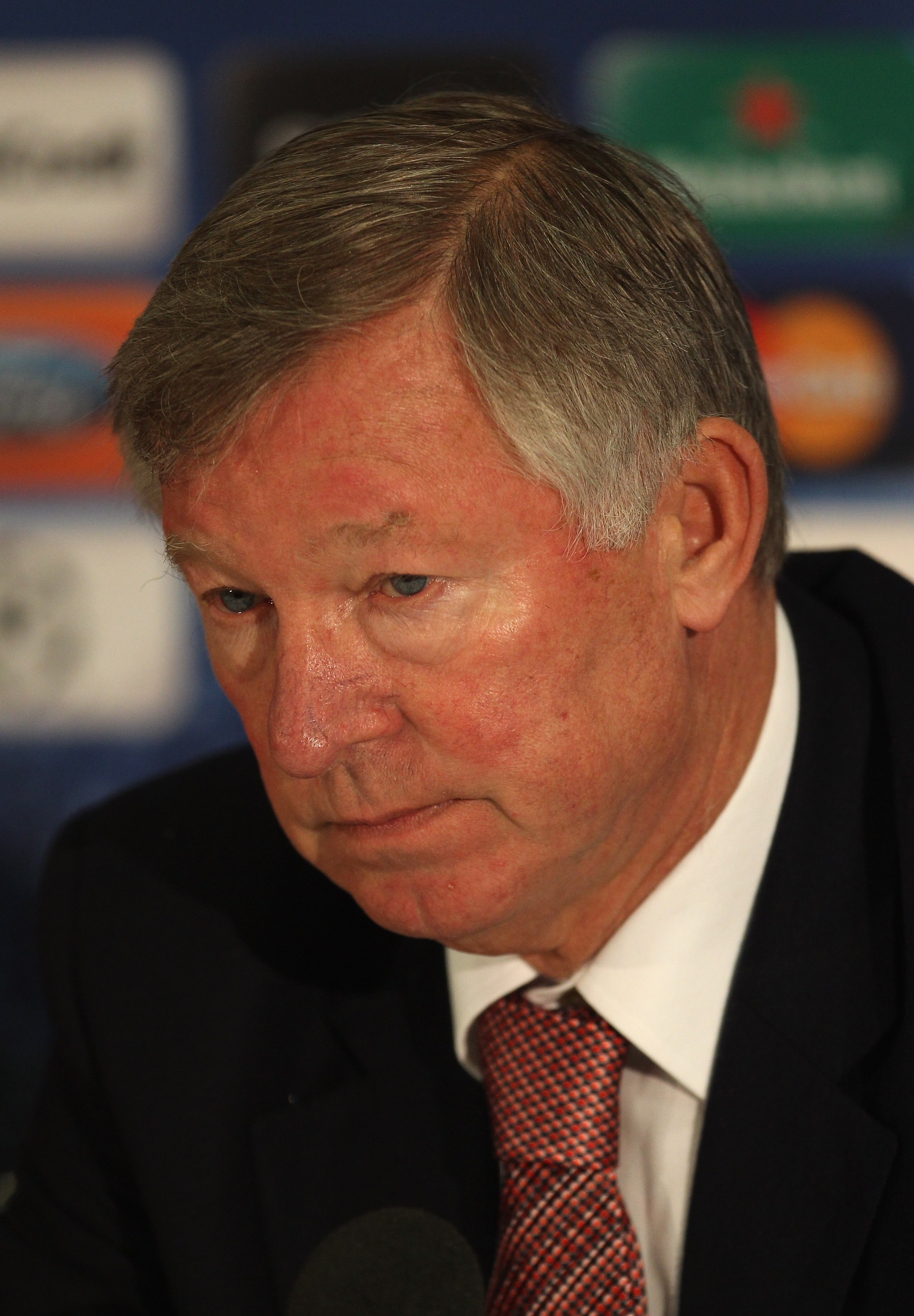 MANCHESTER, ENGLAND - OCTOBER 19:  Sir Alex Ferguson the manager of Manchester United reads a statement to the media regarding the future of Wayne Rooney during a press conference at Old Trafford on October 19, 2010 in Manchester, England.  (Photo by Alex