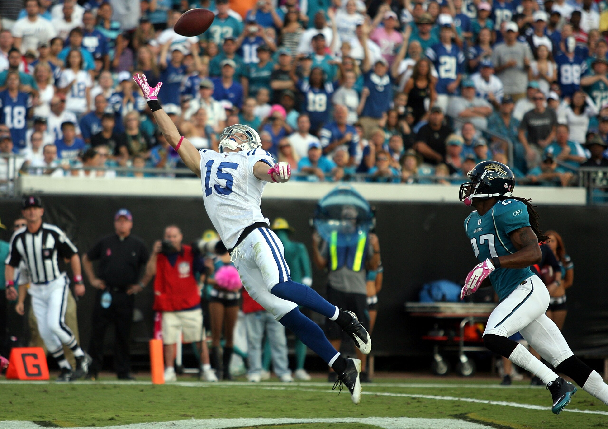 JACKSONVILLE, FL - OCTOBER 03: Receiver Austin Collie #15 of the Indianapolis Colts cannot make the catch while taking on the Jacksonville Jaguars at EverBank Field on October 3, 2010 in Jacksonville, Florida. The Jaguars won 31-28. (Photo by Marc Serot JACKSONVILLE, FL - OCTOBER 03: Receiver Austin Collie #15 of the Indianapolis Colts cannot make the catch while taking on the Jacksonville Jaguars at EverBank Field on October 3, 2010 in Jacksonville, Florida. The Jaguars won 31-28. (Photo by Marc Serot
