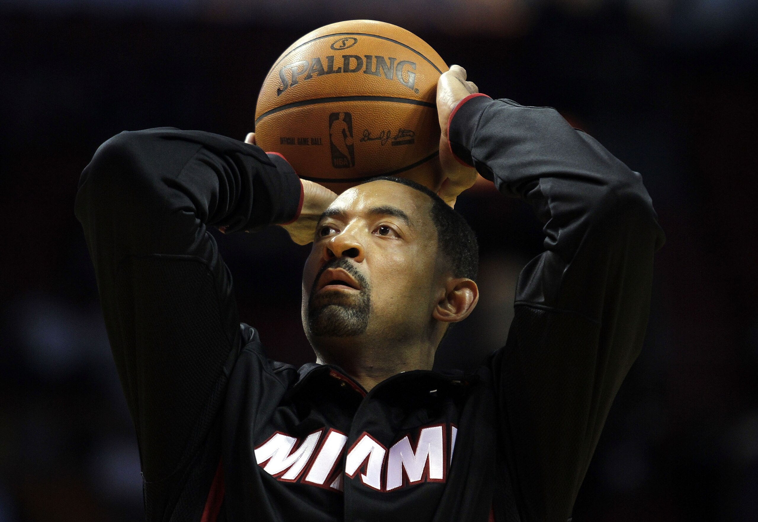 MIAMI - OCTOBER 18:  Forward Juwan Howard #5 of the Miami Heat prepares to face the Charlotte Bobcats on October 18, 2010 at American Airlines Arena in Miami, Florida. NOTE TO USER: User expressly acknowledges and agrees that, by downloading and/or using