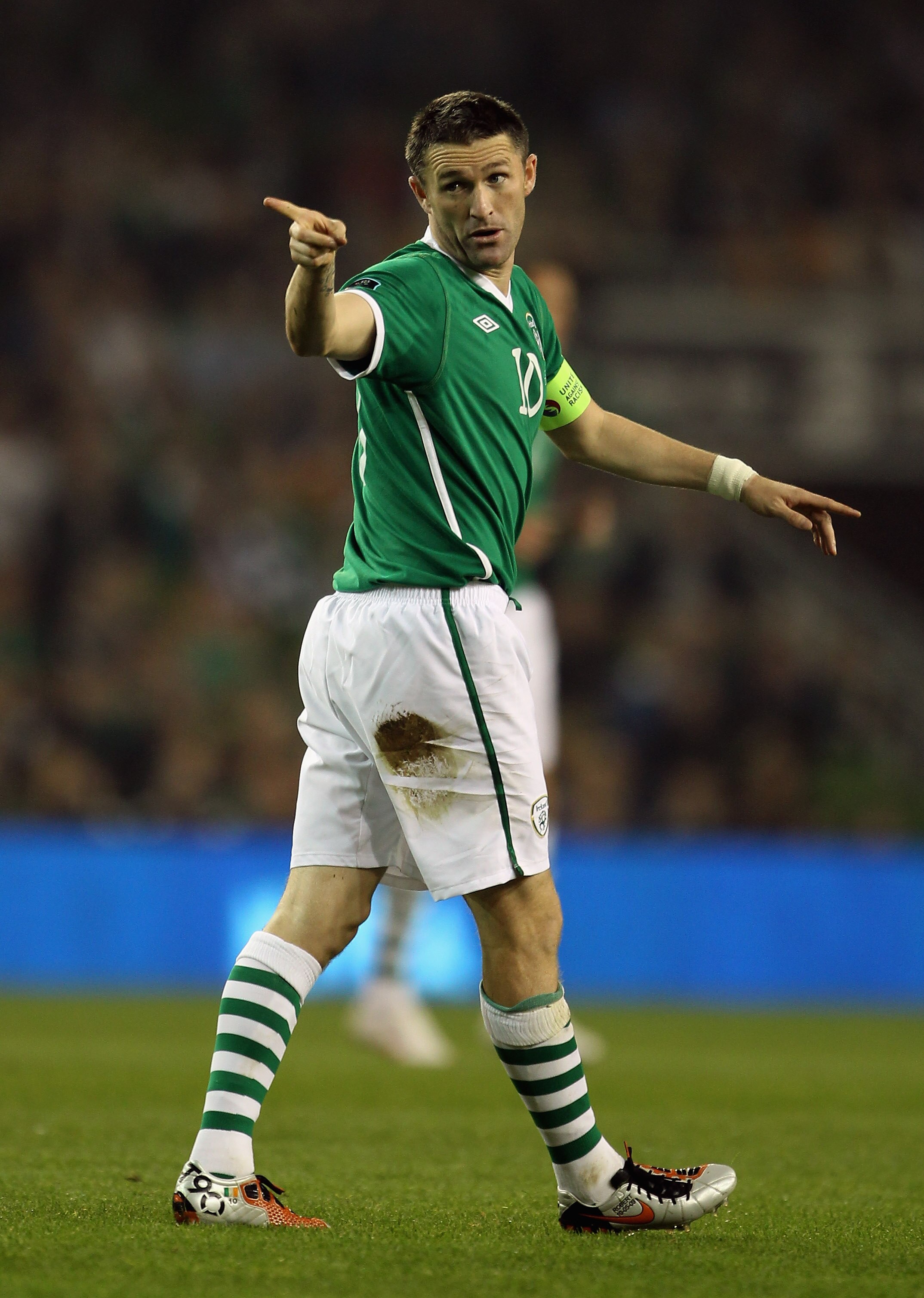 DUBLIN, IRELAND - OCTOBER 08:  Republic of Ireland Captain Robbie Keane reacts to an incident during the EURO 2012 Qualifier Group B match between the Republic of Ireland and Russia at Lansdowne Road on October 8, 2010 in Dublin, Ireland.  (Photo by Bryn 