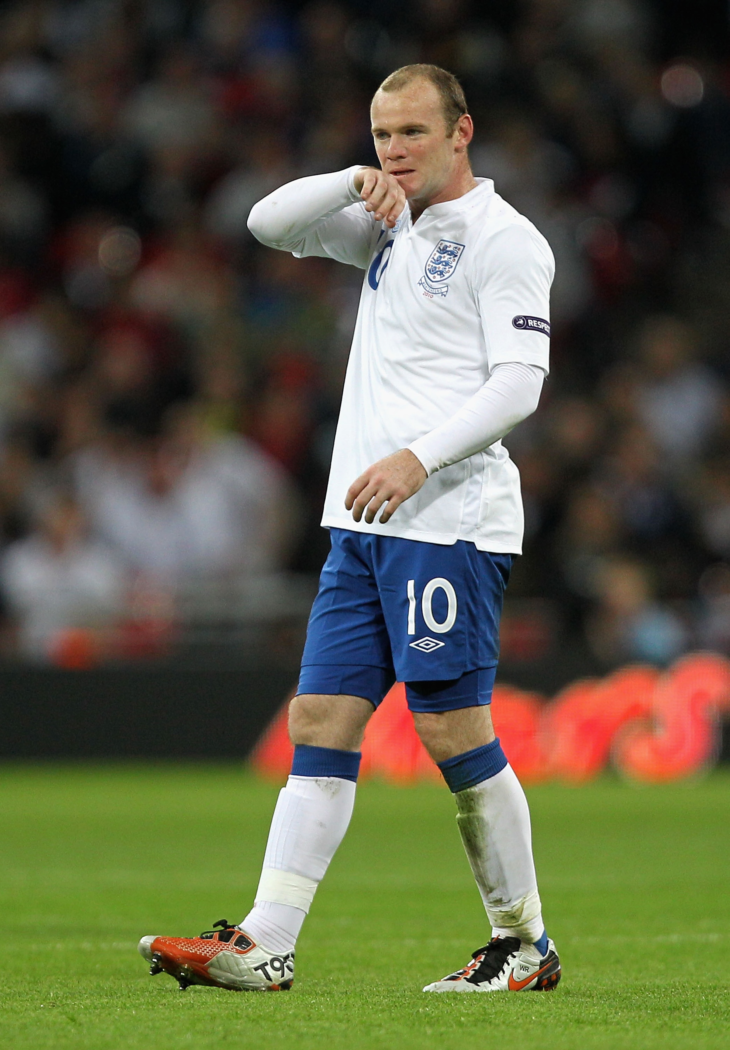 LONDON, ENGLAND - OCTOBER 12: Wayne Rooney of England shows his frustration during the UEFA EURO 2012 Group G Qualifying match between England and Montenegro at Wembley Stadium on October 12, 2010 in London, England. (Photo by Hamish Blair/Getty Images) LONDON, ENGLAND - OCTOBER 12: Wayne Rooney of England shows his frustration during the UEFA EURO 2012 Group G Qualifying match between England and Montenegro at Wembley Stadium on October 12, 2010 in London, England. (Photo by Hamish Blair/Getty Images)