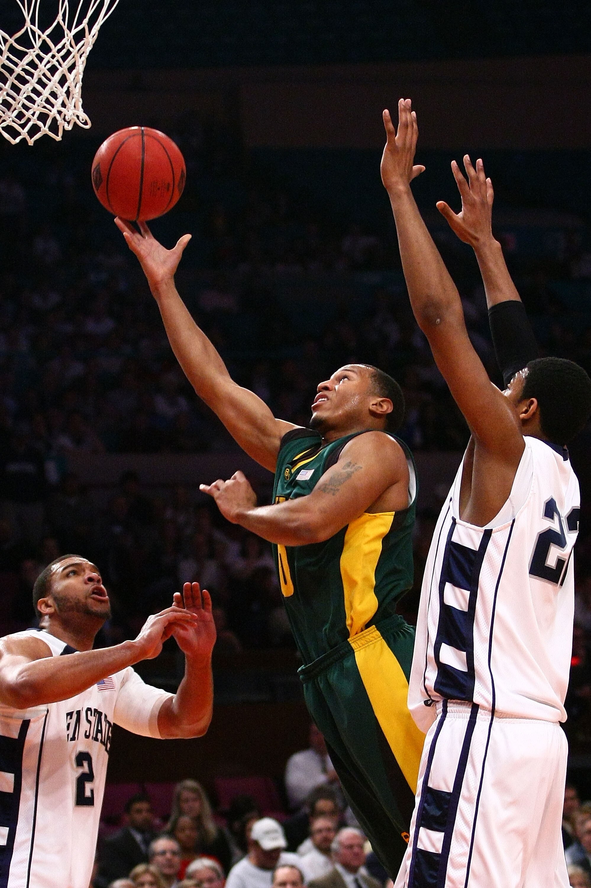 NEW YORK - APRIL 02:  Curtis Jerrells #0 of the Baylor Bears drives to the basket against the Penn State Nittany Lions during the NIT Championship match at Madison Square Garden on April 2, 2009 in New York, New York.  (Photo by Chris McGrath/Getty Images