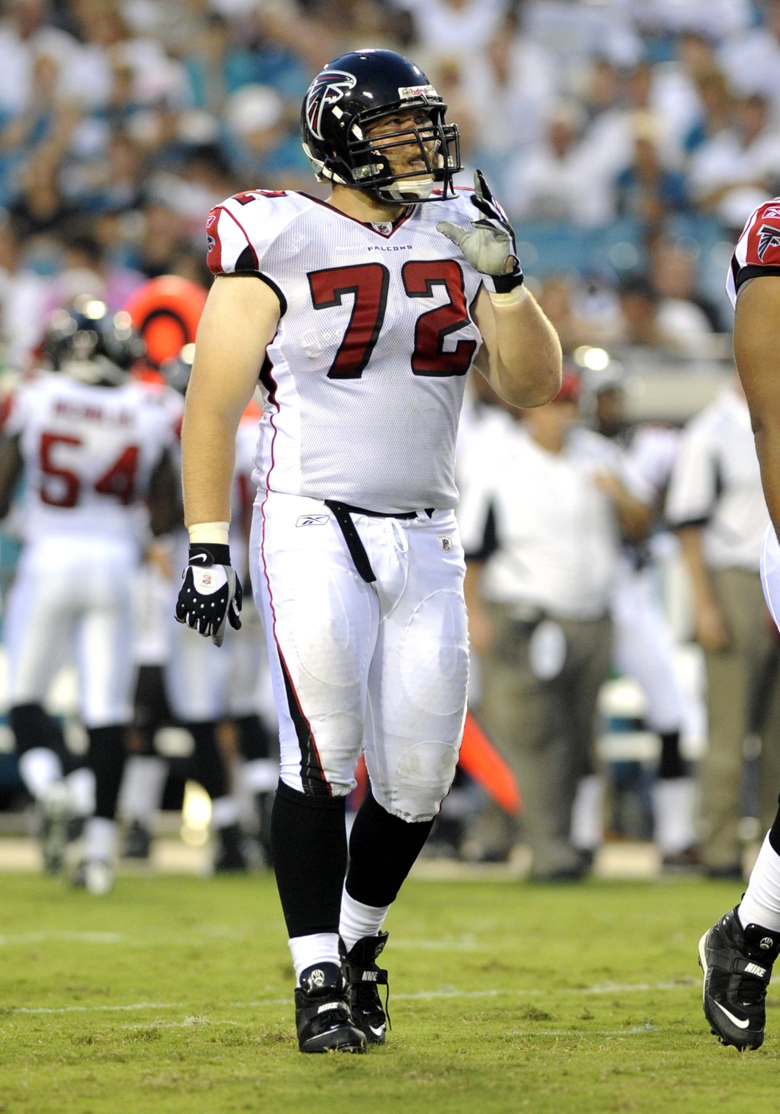 JACKSONVILLE, FL - AUGUST 9: Offensive tackle Sam Baker #72 of the Atlanta Falcons sets for play against the Jacksonville Jaguars at Jacksonville Municipal Stadium on August 9, 2008 in Jacksonville, Florida.   (Photo by Al Messerschmidt/Getty Images)