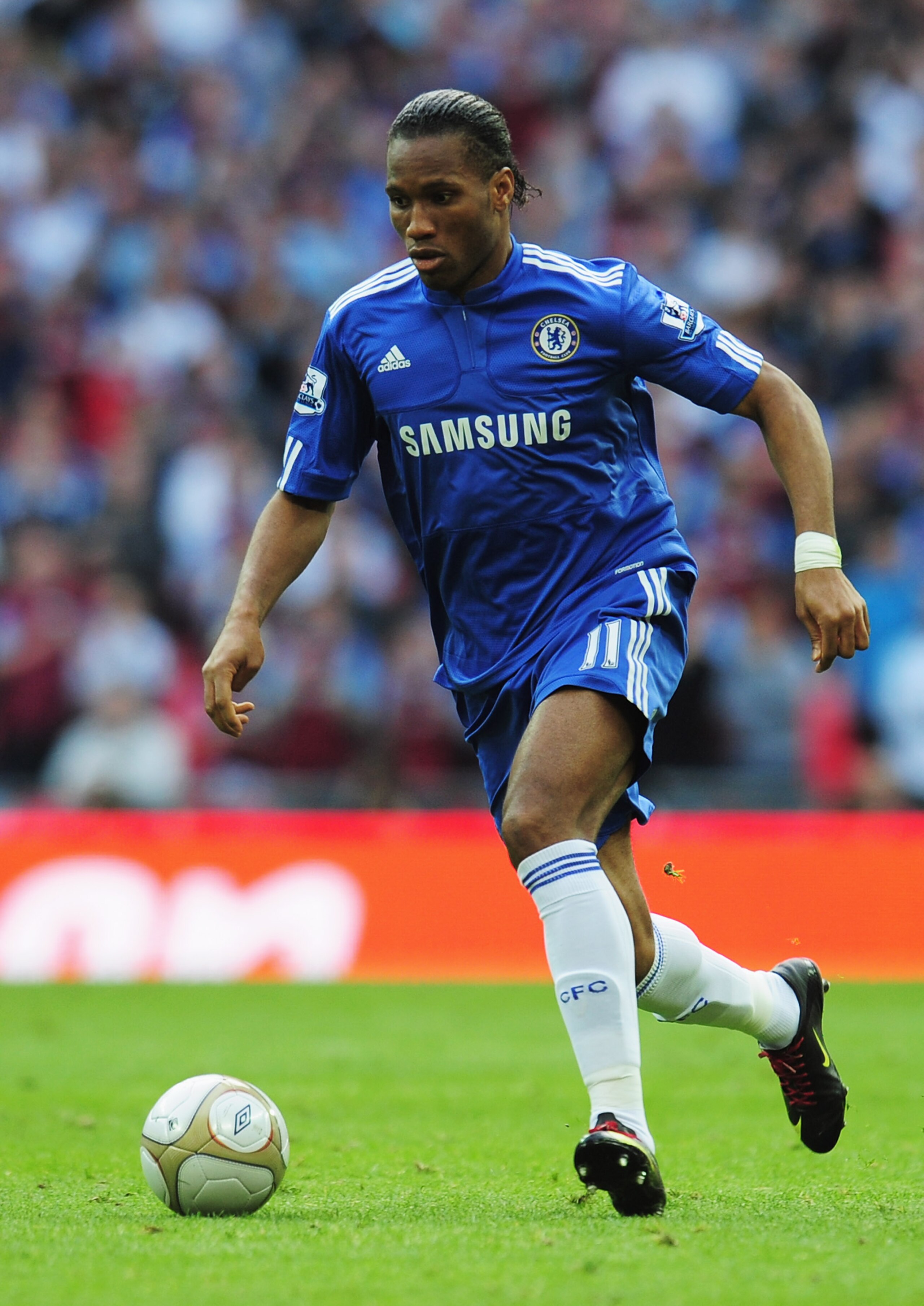 LONDON, ENGLAND - APRIL 10:  Didier Drogba of Chelsea in action during the FA Cup sponsored by E.ON Semi Final match between Aston Villa and Chelsea at Wembley Stadium on April 10, 2010 in London, England.  (Photo by Shaun Botterill/Getty Images)