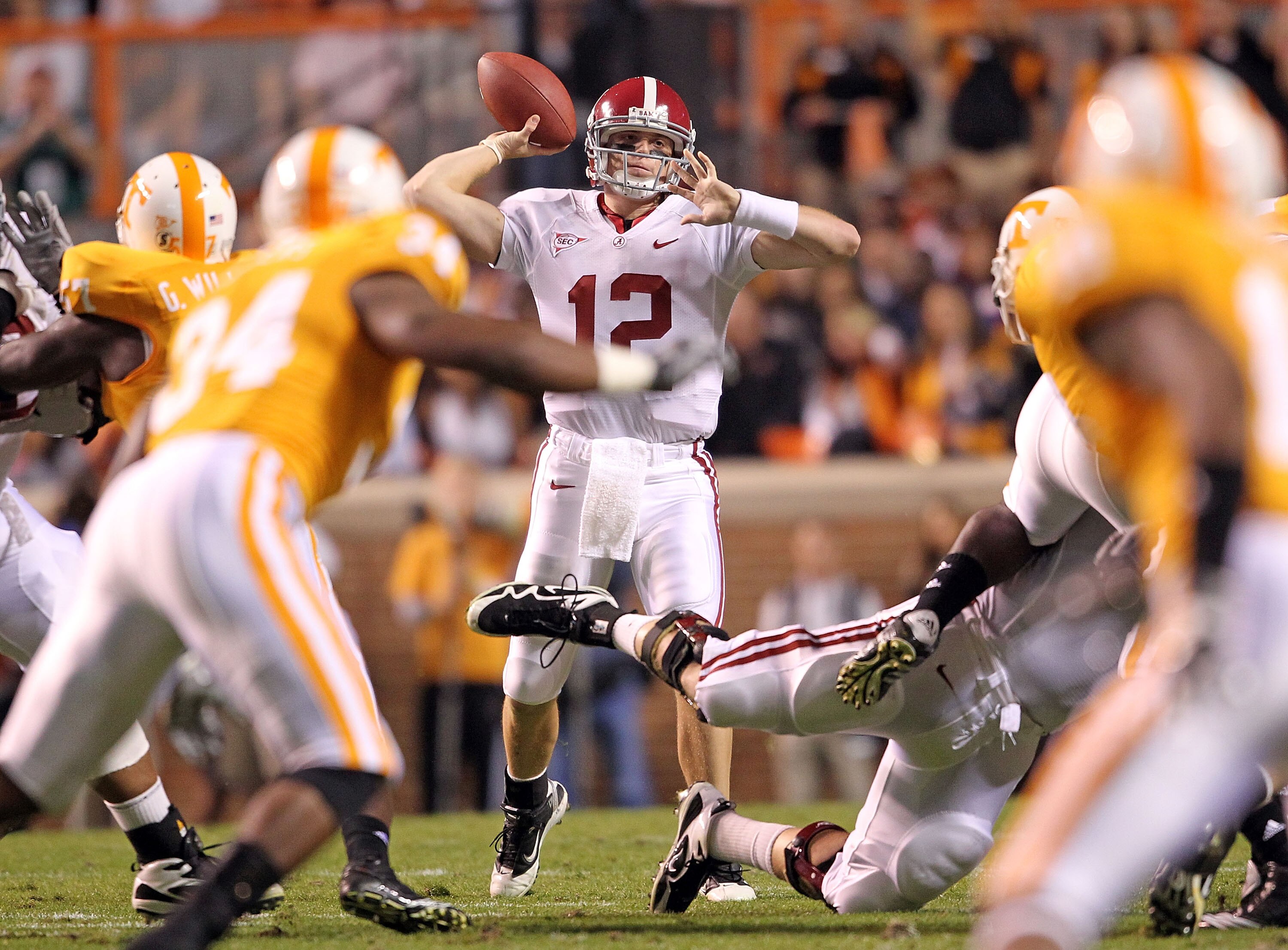 KNOXVILLE, TN - OCTOBER 23:  Greg McElroy #12 of the Alabama Crimson Tide throws a pass during the SEC game against the Tennessee Volunteers at Neyland Stadium on October 23, 2010 in Knoxville, Tennessee.  (Photo by Andy Lyons/Getty Images)