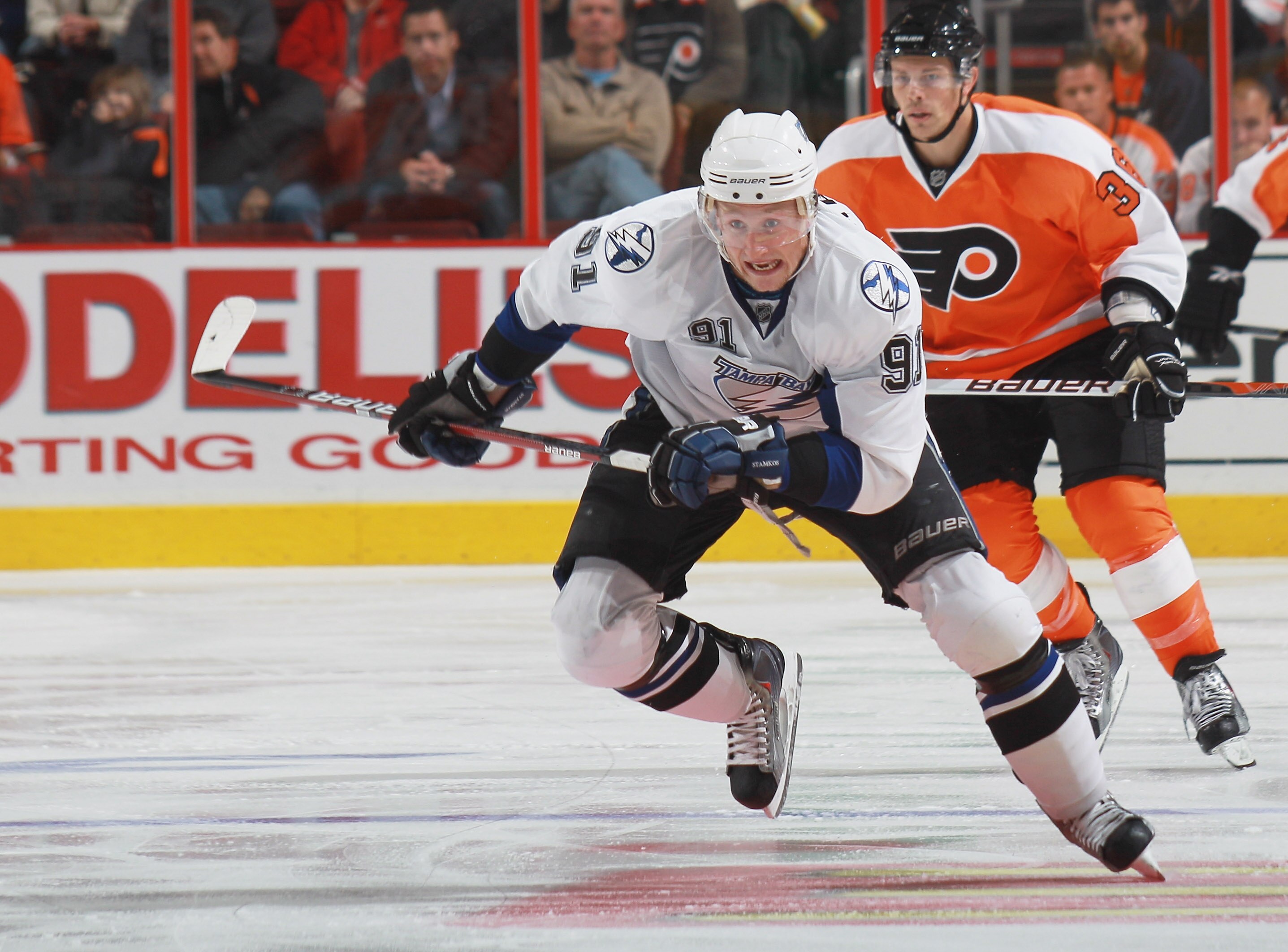 PHILADELPHIA - OCTOBER 14:  Steven Stamkos #91 of the Tampa Bay Lightning skates against the Philadelphia Flyers at the Wells Fargo Center on October 14, 2010 in Philadelphia, Pennsylvania.  (Photo by Bruce Bennett/Getty Images)