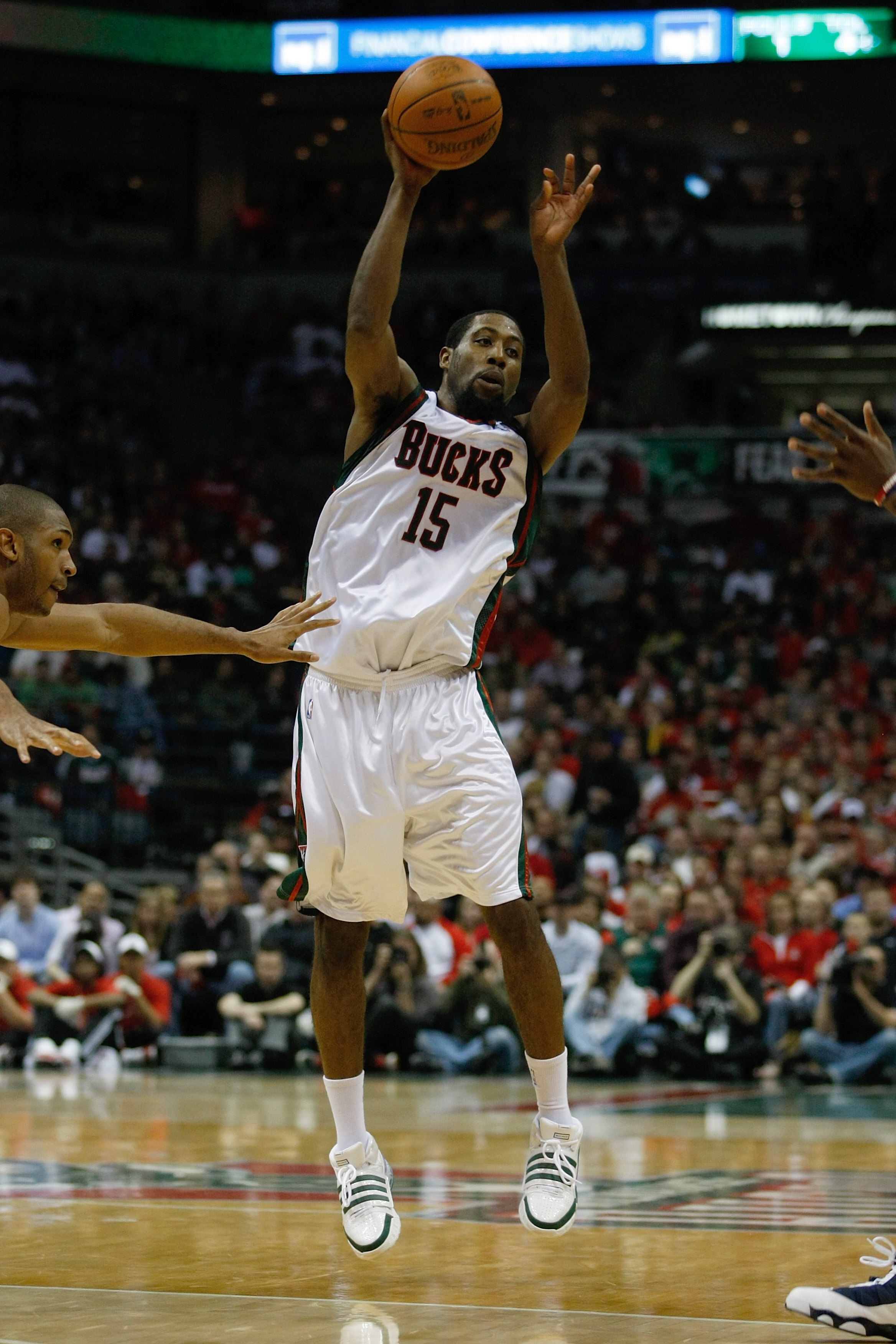 MILWAUKEE, WI - APRIL 24: John Salmons #15 of the Milwaukee Bucks shoots the basketball against the Atlanta Hawks during Game Three of Eastern Conference Quarterfinals of the 2010 NBA Playoffs at the Bradley Center on April 24, 2010 in Milwaukee, Wisconsi