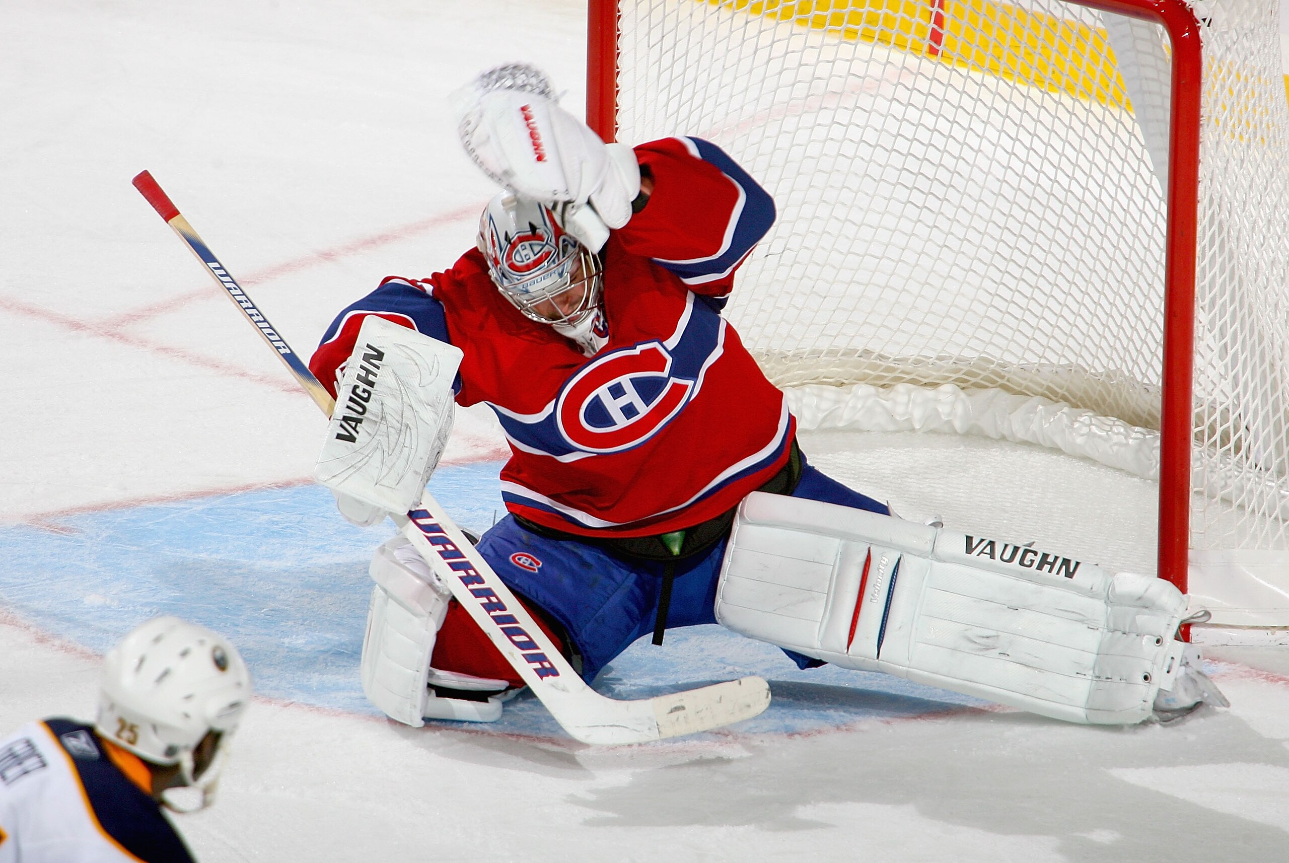BUFFALO, NY - OCTOBER 15:  Carey Price #31 of the Montreal Canadiens makes a glove save against the Buffalo Sabres at HSBC Arena on October 15, 2010 in Buffalo, New York. Montreal won 2-1.  (Photo by Rick Stewart/Getty Images)