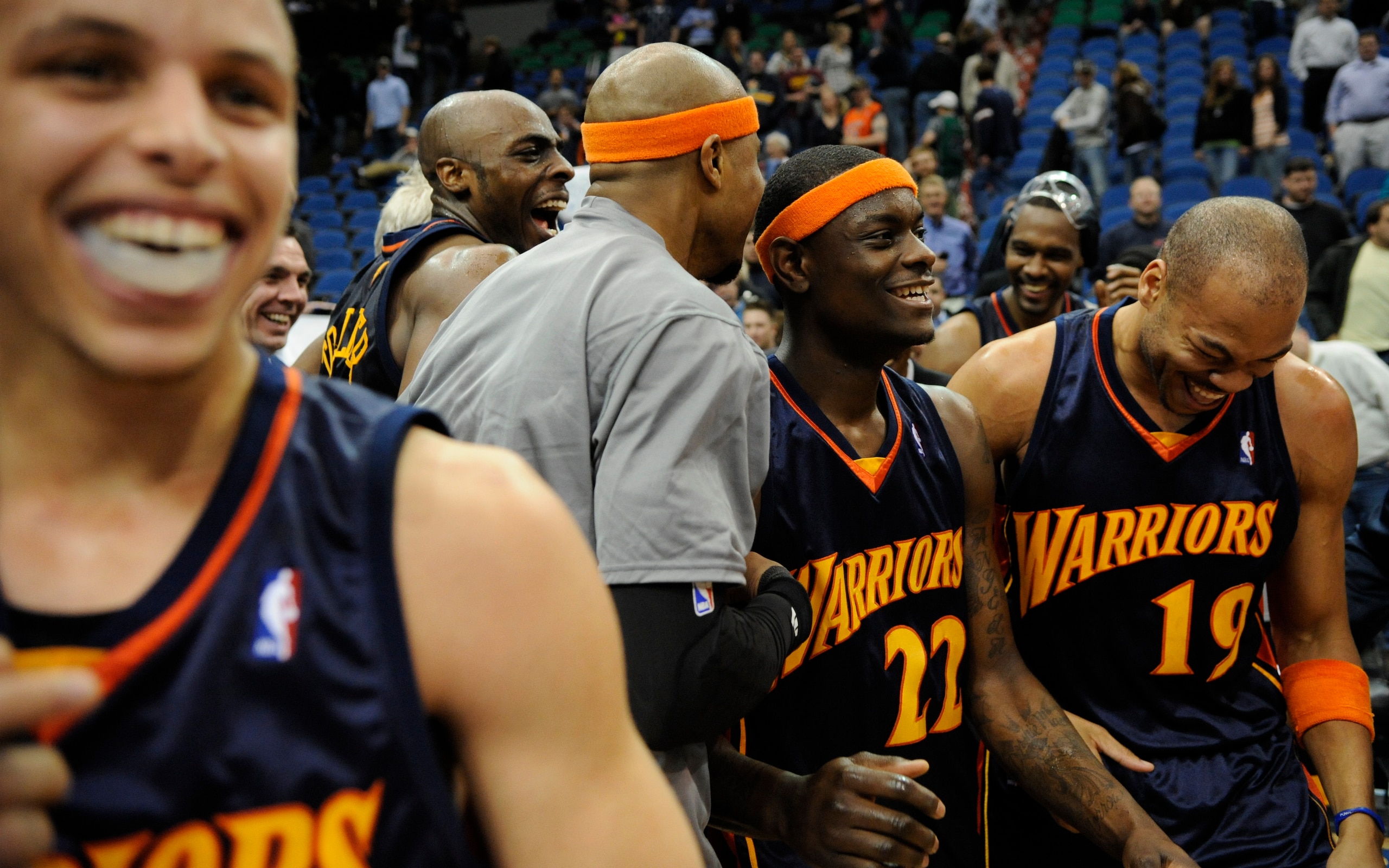 MINNEAPOLIS, MN - APRIL 7: (L-R) Stephen Curry #30, Anthony Tolliver #44, Corey Maggette #50, Anthony Morrow #22, Chris Hunter #31 and Devean George #19 of the Golden State Warriors celebrate a win against the Minnesota Timberwolves following a basketball