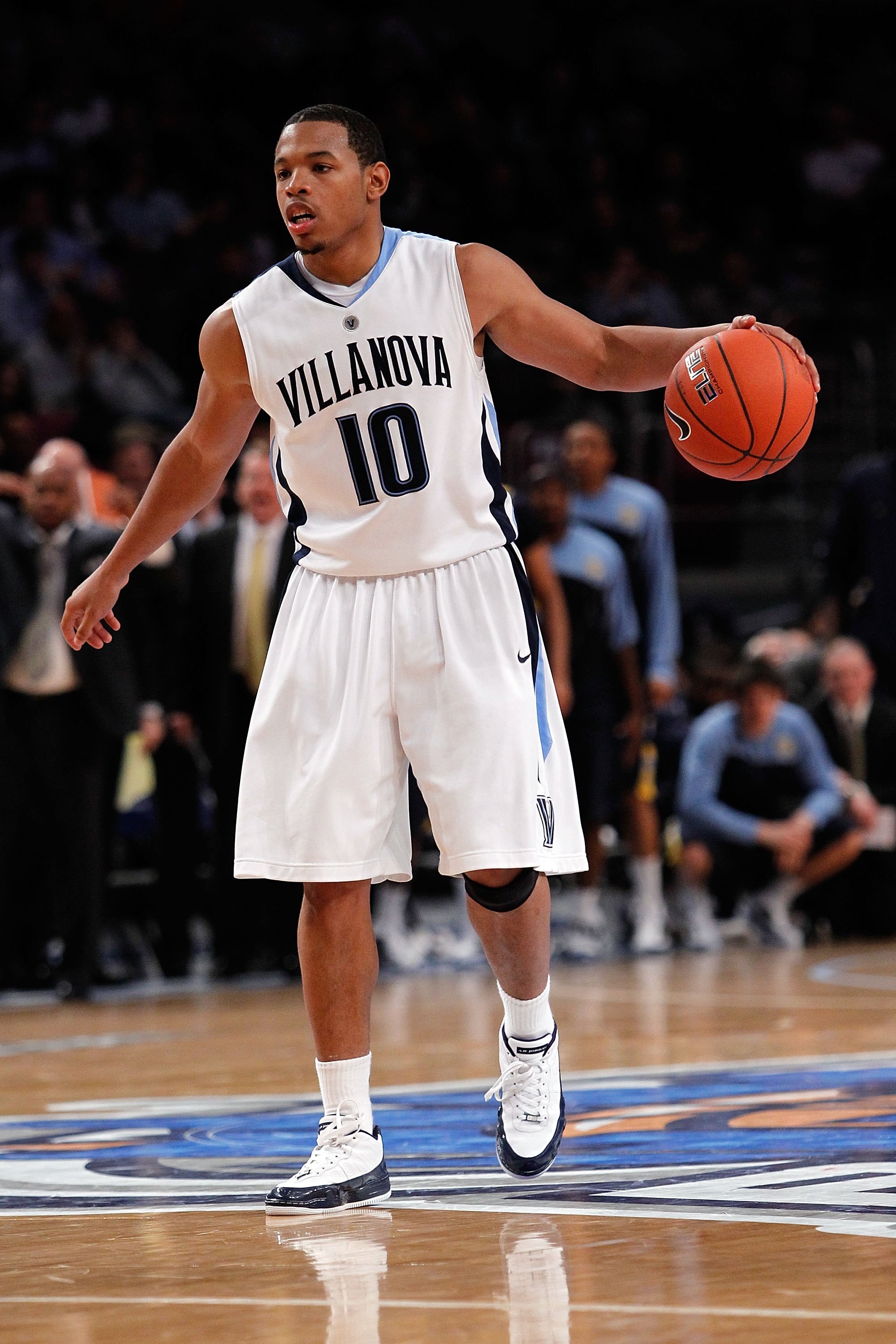 NEW YORK - MARCH 11:  Corey Fisher #10 of the Villanova Wildcats handles the ball against the Marquette Golden Eagles during the quarterfinal of the 2010 NCAA Big East Tournament at Madison Square Garden on March 11, 2010 in New York City.  (Photo by Mich