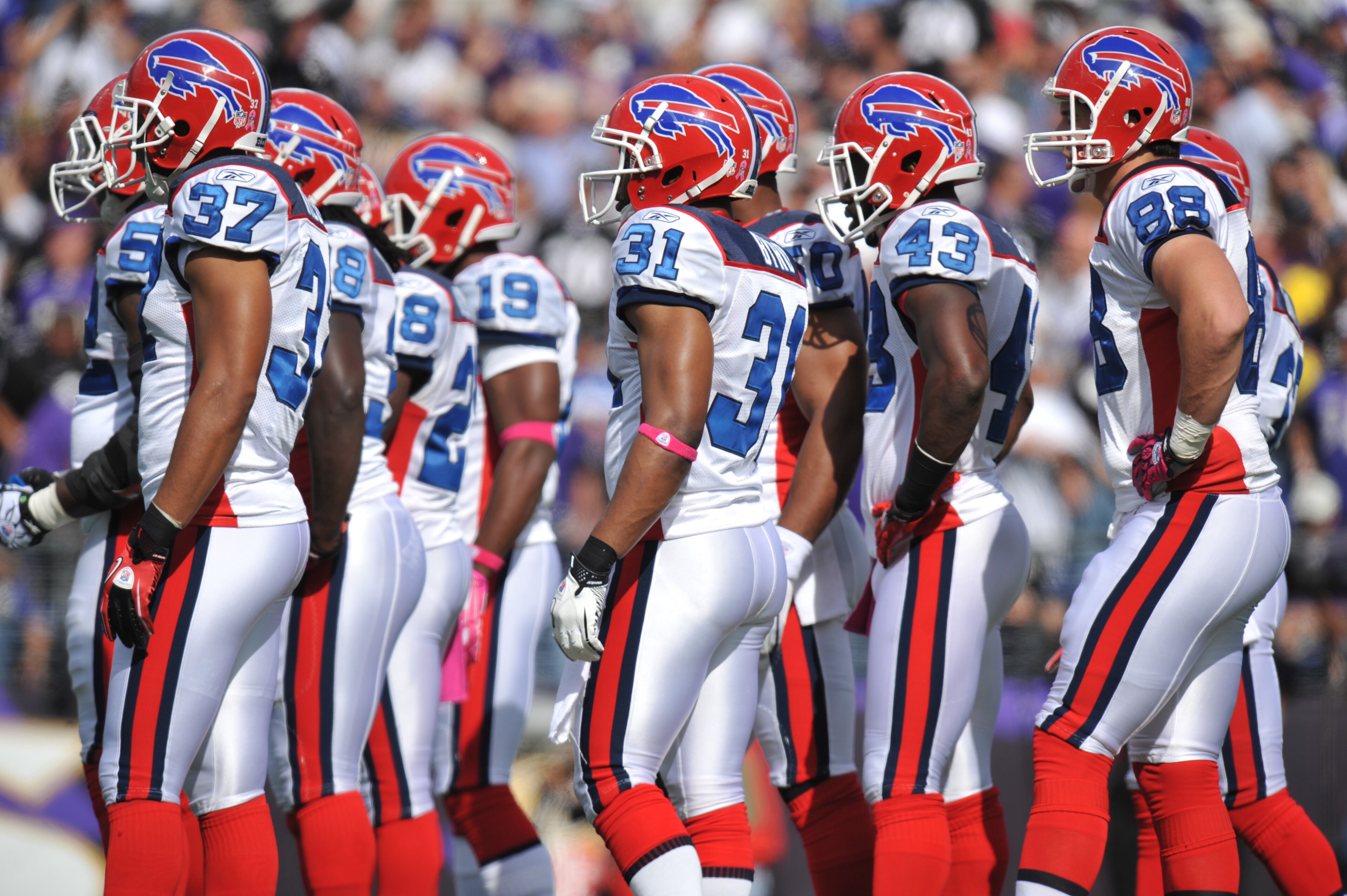 BALTIMORE, MD - OCTOBER 24:  The Buffalo Bills kickoff team huddles before the kick against the Baltimore Ravens at M&T Bank Stadium on October 24, 2010 in Baltimore, Maryland. The Ravens defeated the Bills 37-34. (Photo by Larry French/Getty Images)