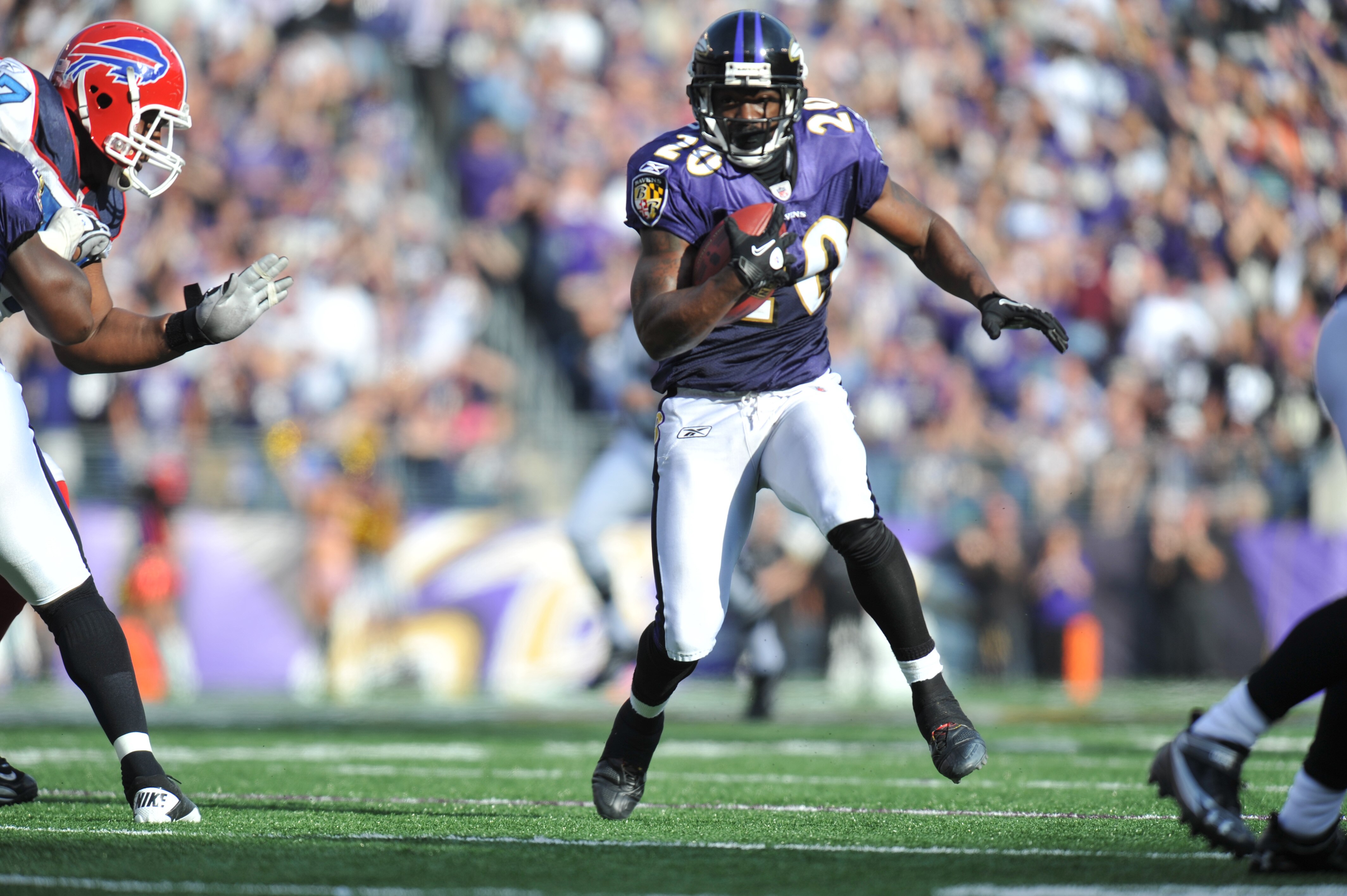 BALTIMORE, MD - OCTOBER 24:  Ed Reed #20 of the Baltimore Ravens returns an interception against the Buffalo Bills at M&T Bank Stadium on October 24, 2010 in Baltimore, Maryland. The Ravens defeated the Bills 37-34. (Photo by Larry French/Getty Images)