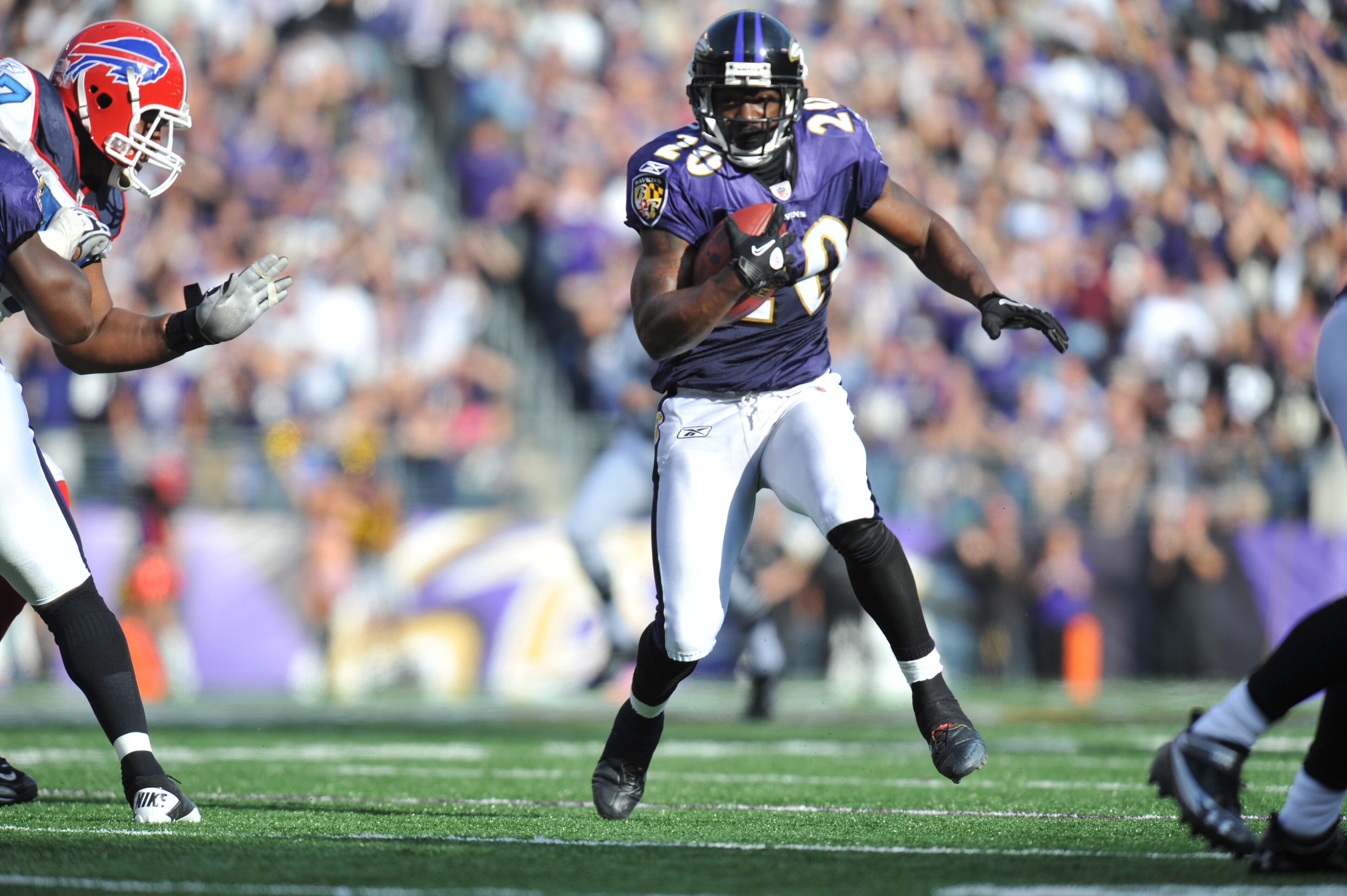 BALTIMORE, MD - OCTOBER 24:  Ed Reed #20 of the Baltimore Ravens returns an interception against the Buffalo Bills at M&T Bank Stadium on October 24, 2010 in Baltimore, Maryland. The Ravens defeated the Bills 37-34. (Photo by Larry French/Getty Images)