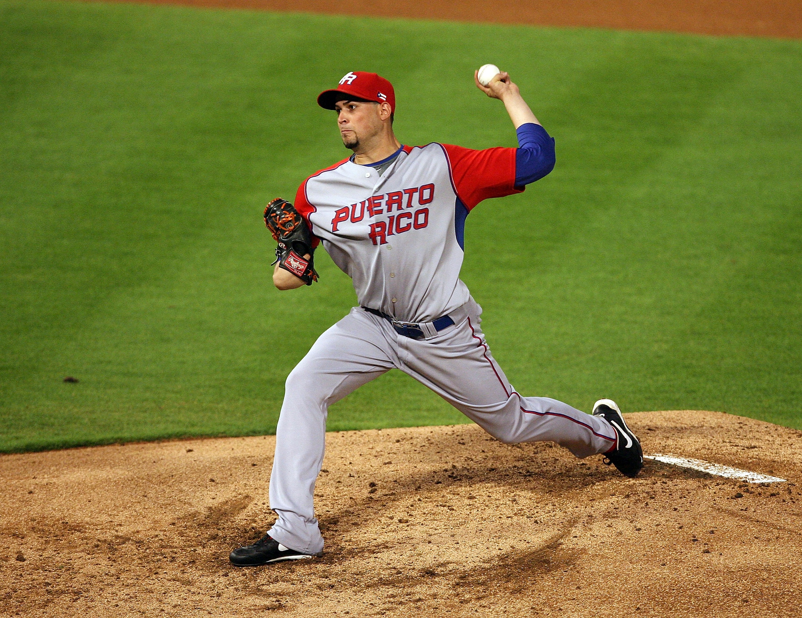 MIAMI - MARCH 17: Starting pitcher Jonathan Sanchez #53 of Puerto Rico pitches against the United States during day 4 of round 2 of the World Baseball Classic at Dolphin Stadium on March 17, 2009 in Miami, Florida.  (Photo by Doug Benc/Getty Images)