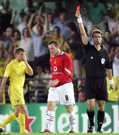 Rooney gets a red card against Villarreal in the Champions League (Picture)