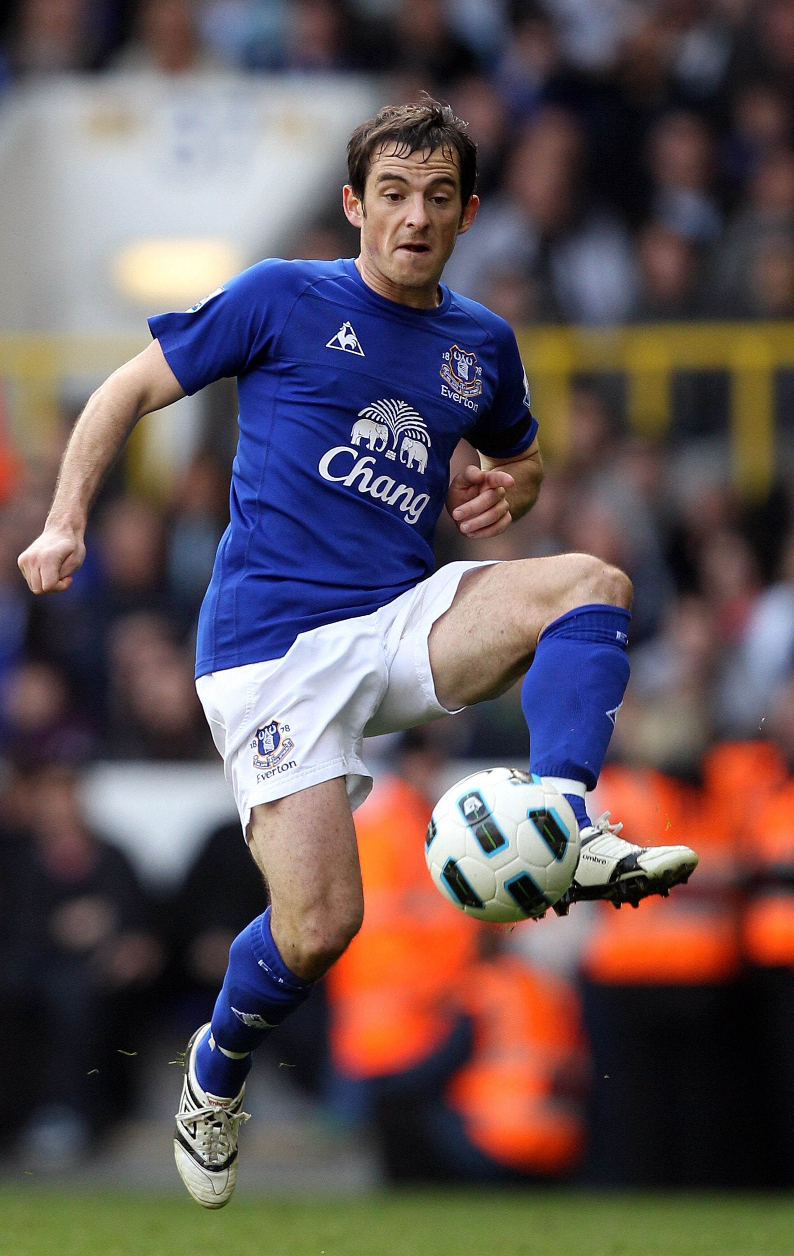 LONDON, ENGLAND - OCTOBER 23:  Leighton Baines of Everton in action during the Barclays Premier League match between Tottenham Hotspur and Everton at White Hart Lane on October 23, 2010 in London, England.  (Photo by Richard Heathcote/Getty Images)