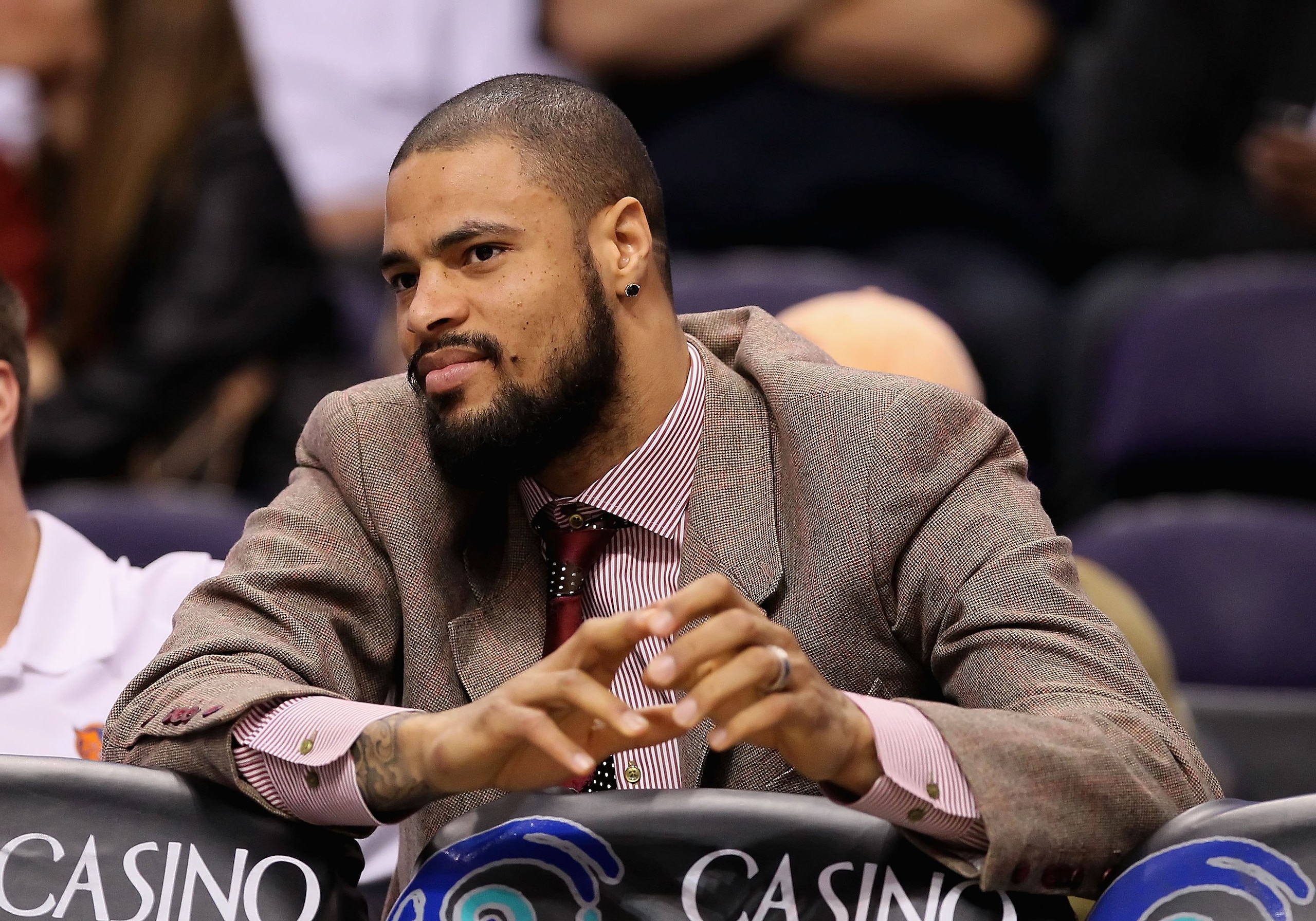 PHOENIX - JANUARY 26:  Tyson Chandler #6 of the Charlotte Bobcats during the NBA game against the Phoenix Suns at US Airways Center on January 26, 2010 in Phoenix, Arizona. The Bobcats defeated the Suns in overtime.  114-109.  NOTE TO USER: User expressly