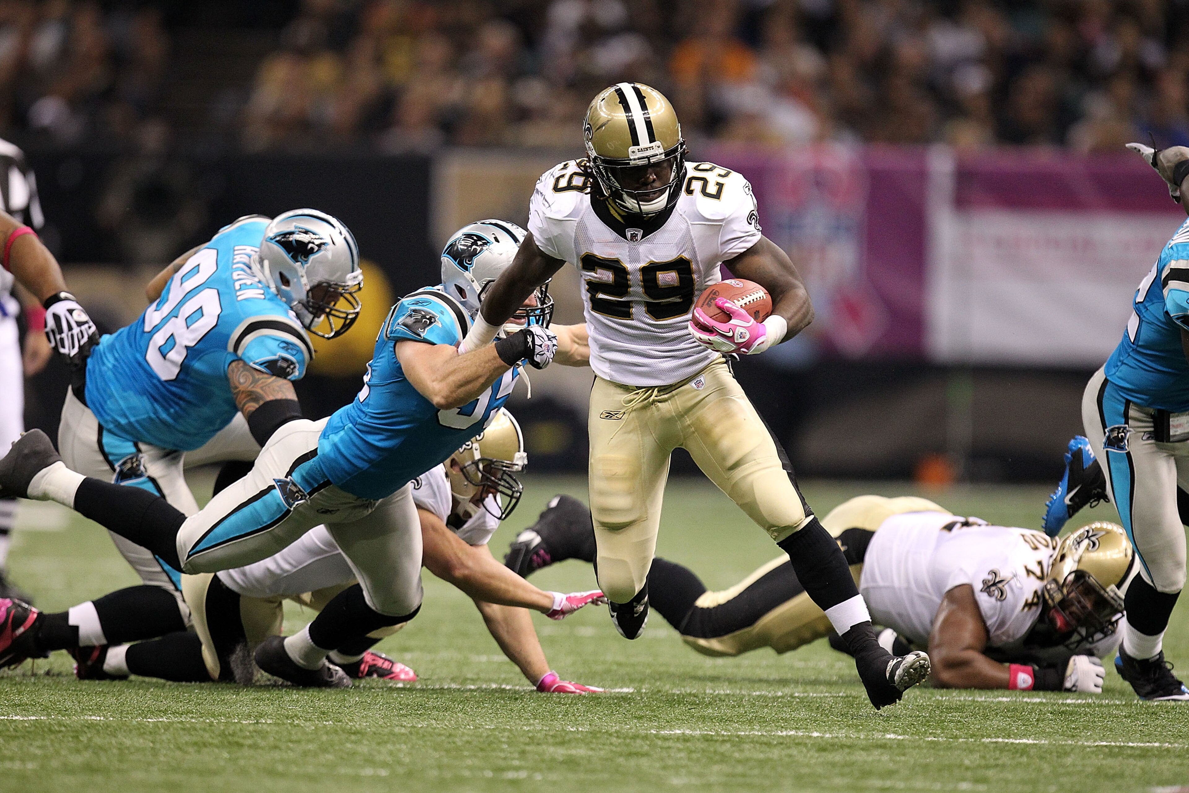 NEW ORLEANS - OCTOBER 03:  Running back Chris Ivory #29 of the New Orleans Saints at the Louisiana Superdome on October 3, 2010 in New Orleans, Louisiana.  (Photo by Ronald Martinez/Getty Images)