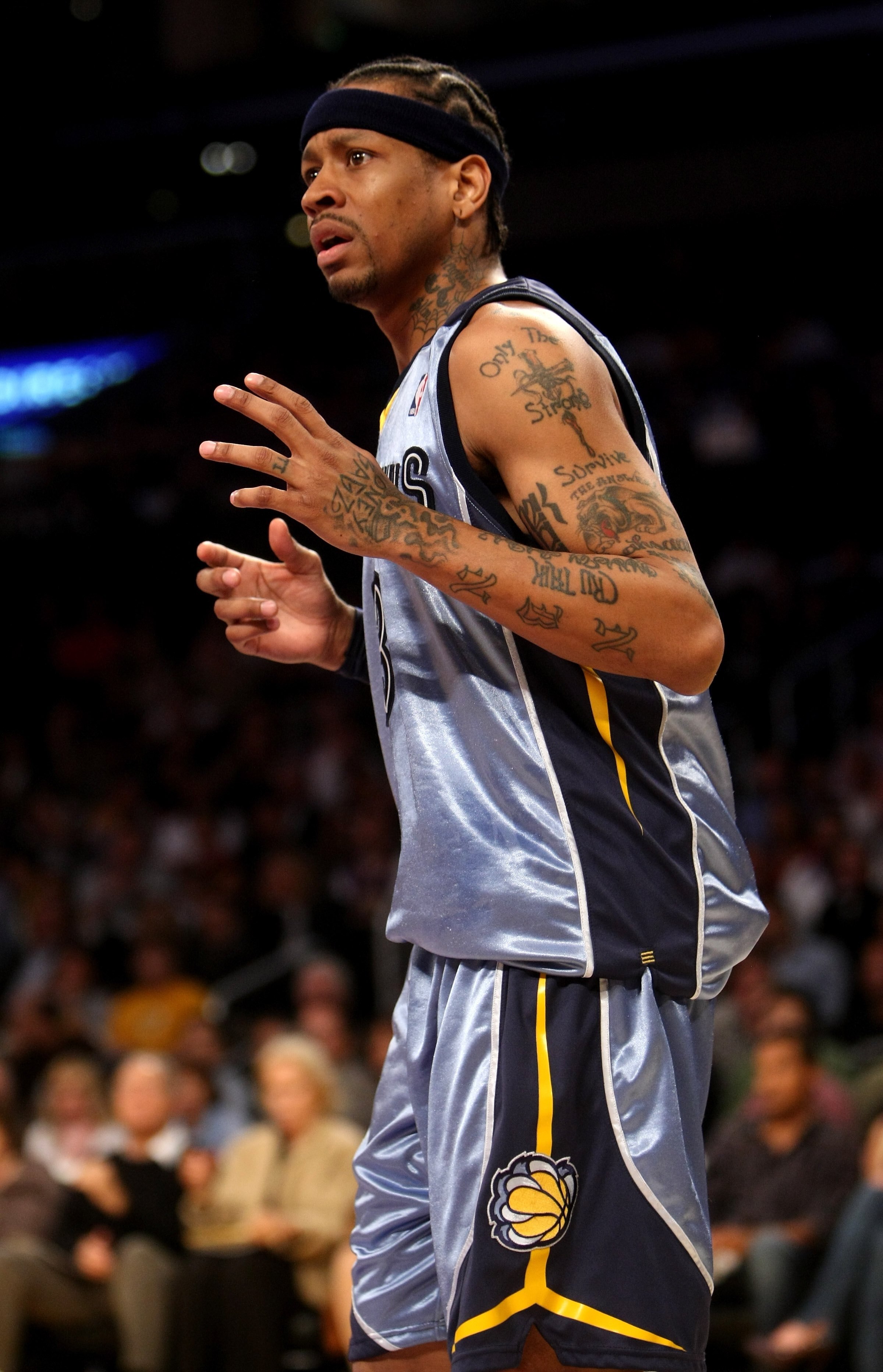 LOS ANGELES, CA - NOVEMBER 06: Allen Iverson #3 of the Memphis Grizzlies on the court against the Los Angeles Lakers on November 6, 2009 at Staples Center in Los Angeles, California. The Lakers won 114-98. NOTE TO USER: User expressly acknowledges and ag LOS ANGELES, CA - NOVEMBER 06: Allen Iverson #3 of the Memphis Grizzlies on the court against the Los Angeles Lakers on November 6, 2009 at Staples Center in Los Angeles, California. The Lakers won 114-98. NOTE TO USER: User expressly acknowledges and ag