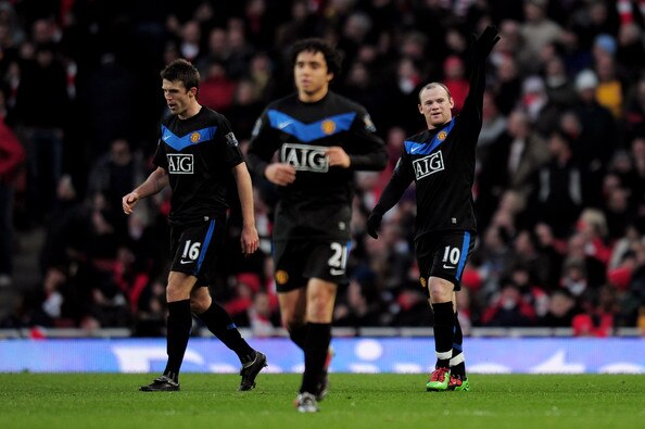 Wayne Rooney celebrating his 100th Premier League goal [Picture]