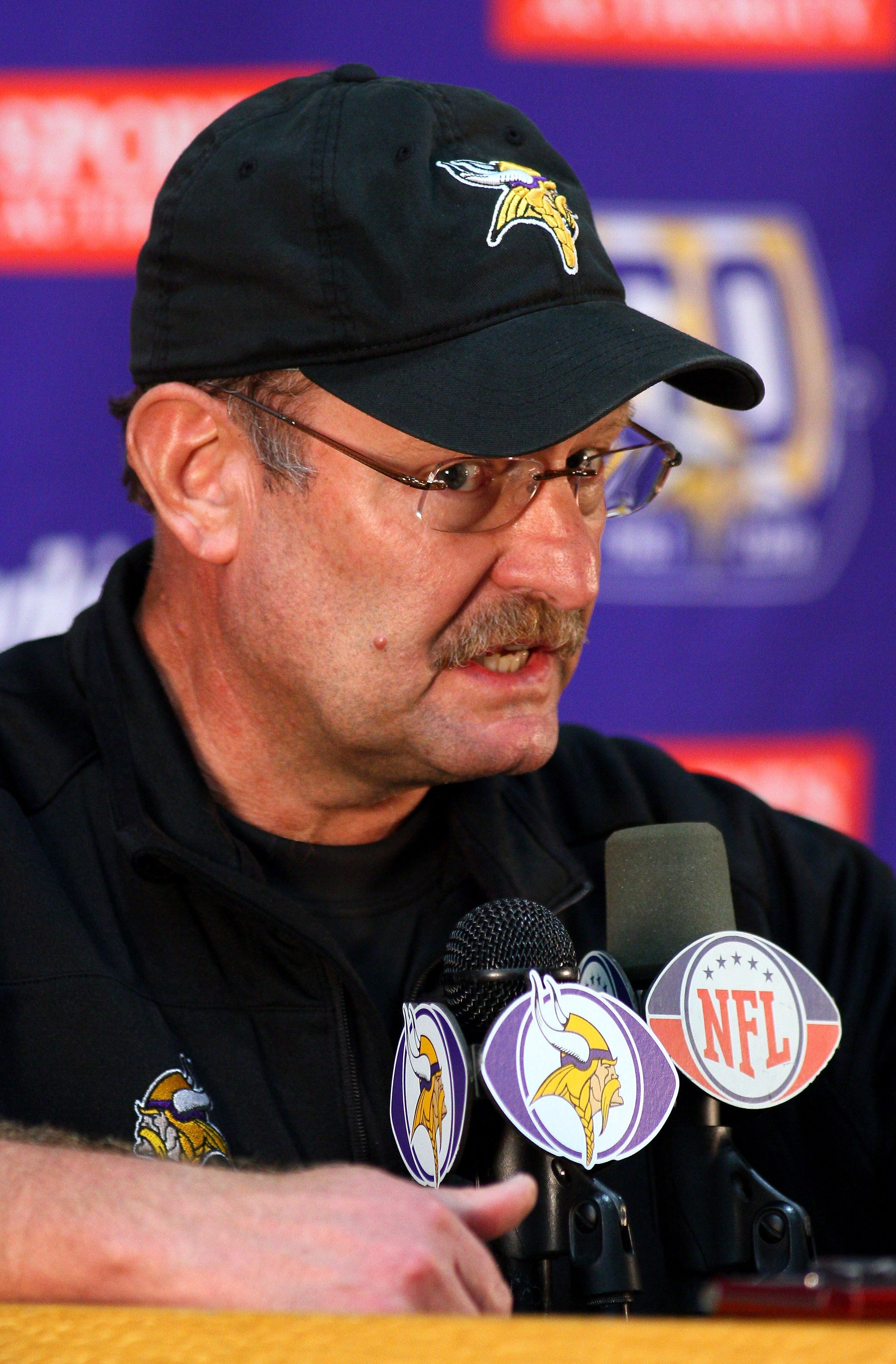EDEN PRAIRIE, MN - OCTOBER 7:  Minnesota Vikings head coach Brad Childress answers questions from the media during a press conference at Winter Park on October 7, 2010 in Eden Prairie, Minnesota.  (Photo by Adam Bettcher/Getty Images)