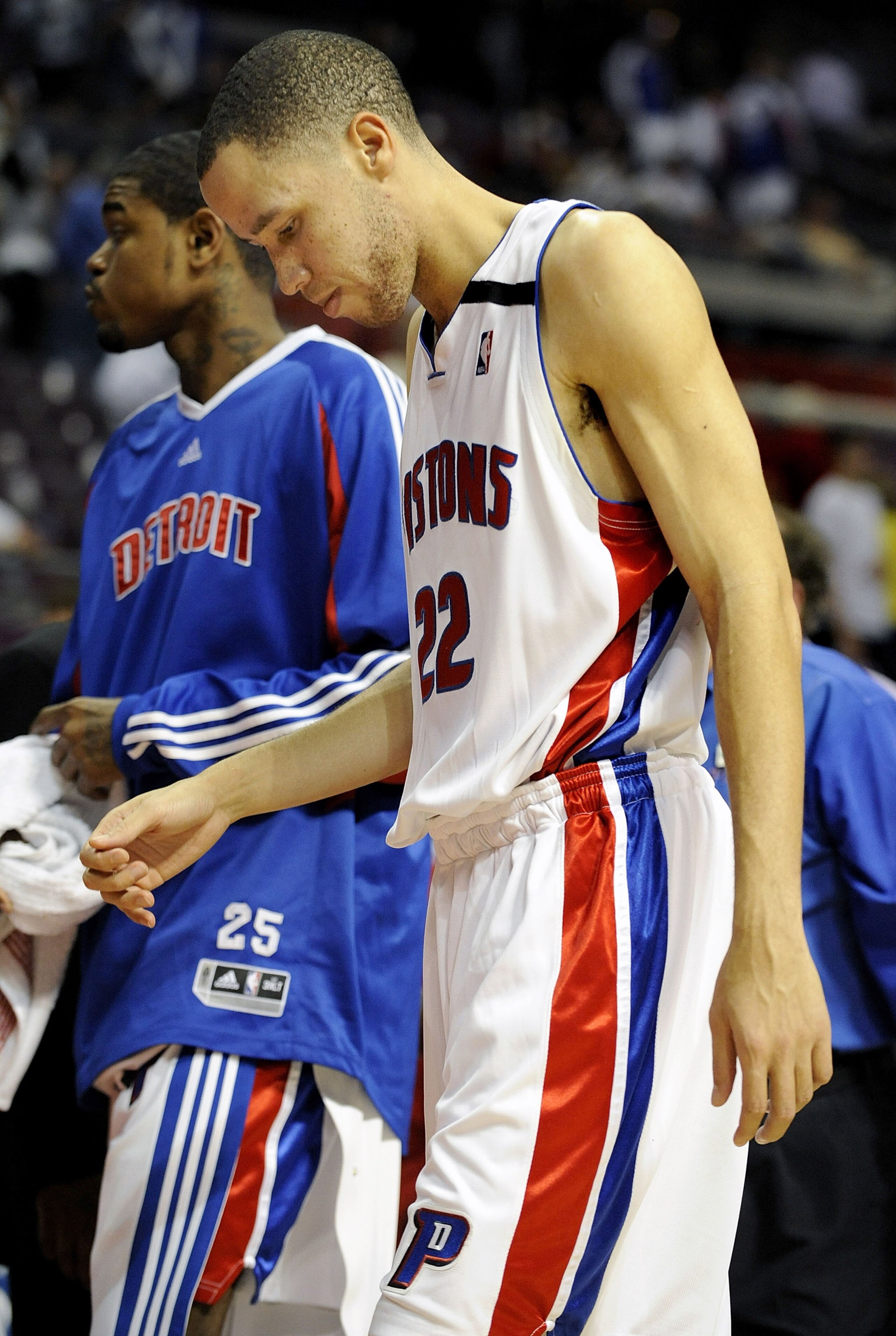 AUBURN HILLS, MI - APRIL 24:  Tayshaun Prince #22 of the Detroit Pistons leaves the floor after losing to the Cleveland Cavaliers 79-68 in Game Three of the Eastern Conference Quarterfinals during the 2009 NBA Playoffs at the Palace of Auburn Hills on Apr