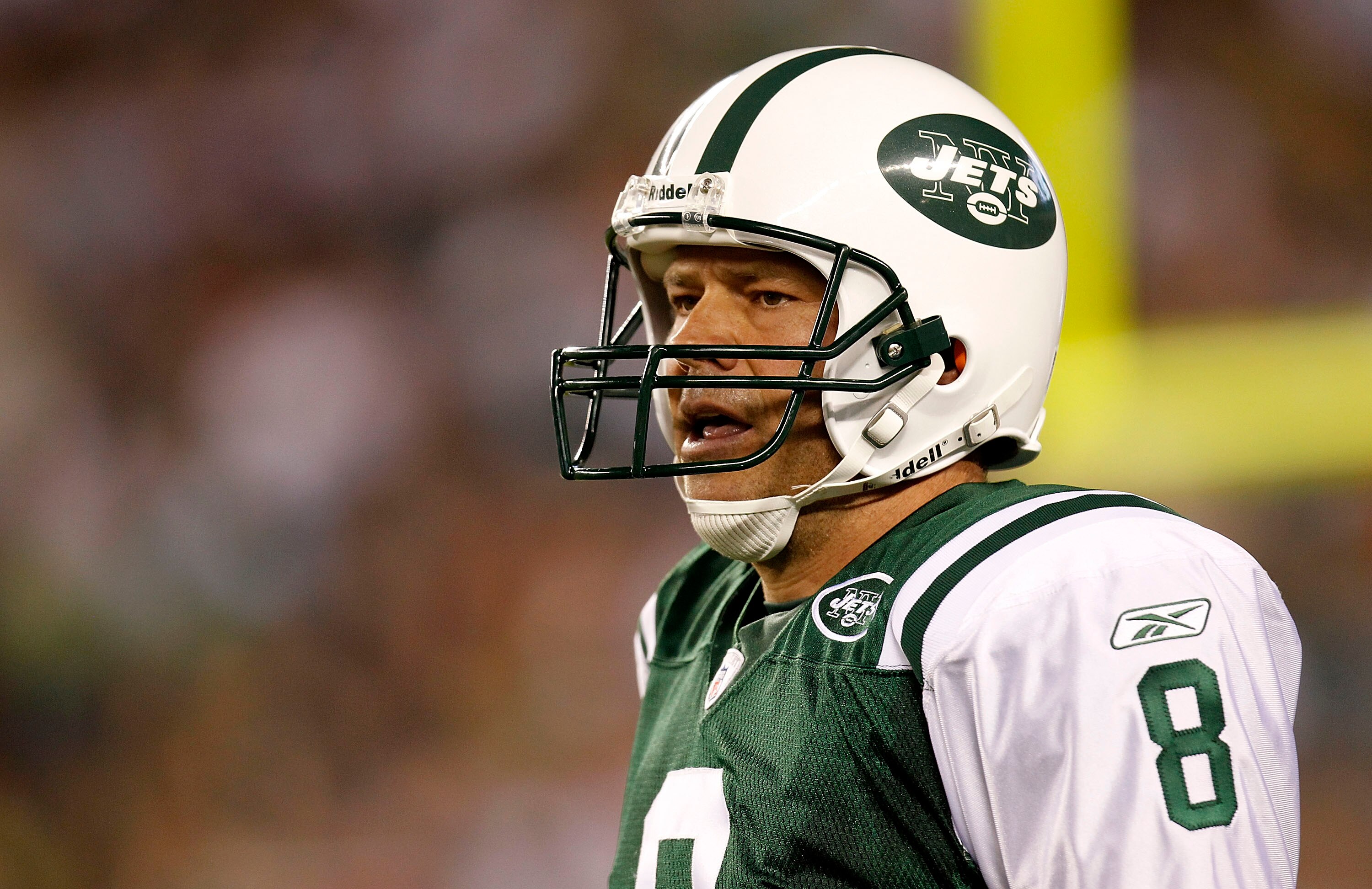PHILADELPHIA - SEPTEMBER 02: Mark Brunell #8 of the New York Jets rolls out during a preseason game against the Philadelphia Eagles at Lincoln Financial Field on September 2, 2010 in Philadelphia, Pennsylvania. (Photo by Jeff Zelevansky/Getty Images)