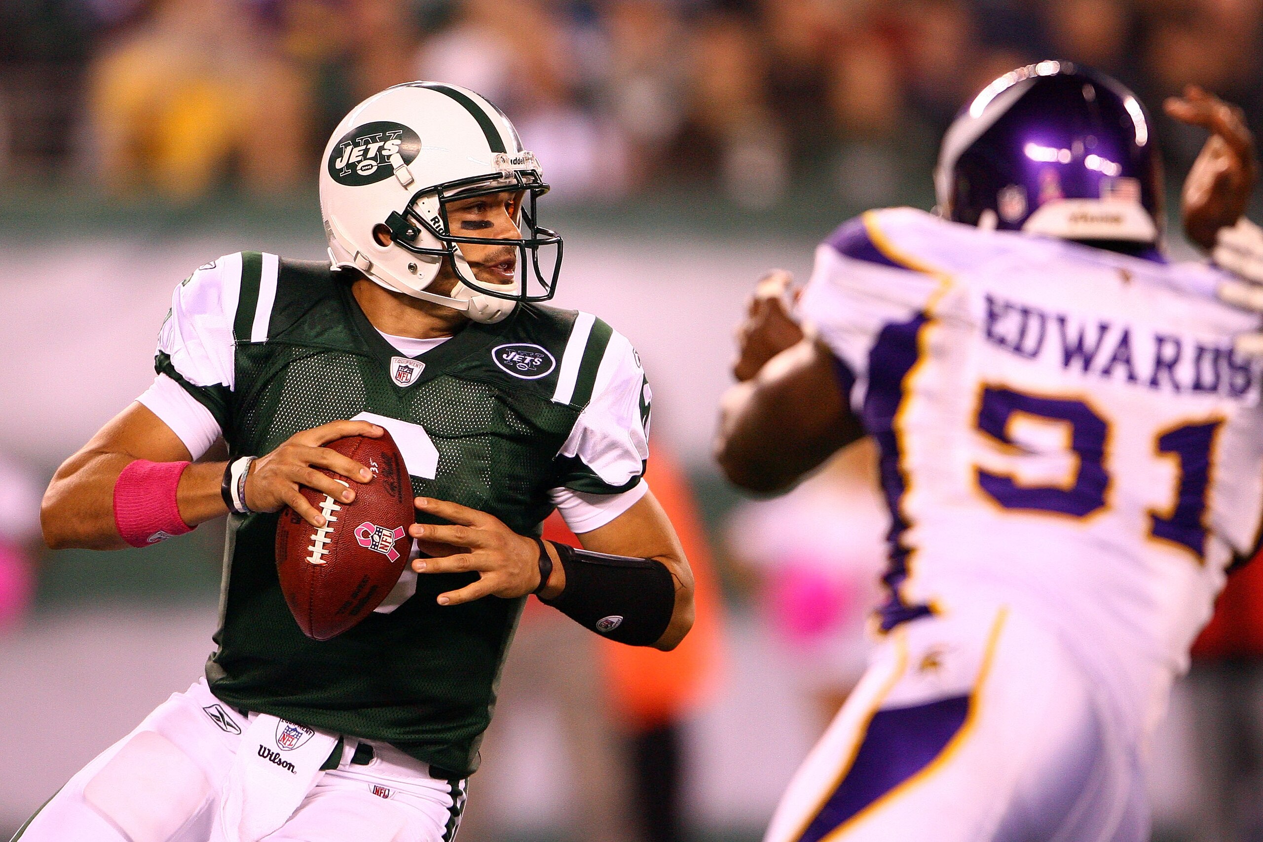 EAST RUTHERFORD, NJ - OCTOBER 11:  Mark Sanchez #6 of the New York Jets looks to pass against the Minnesota Vikings at New Meadowlands Stadium on October 11, 2010 in East Rutherford, New Jersey.  (Photo by Andrew Burton/Getty Images)