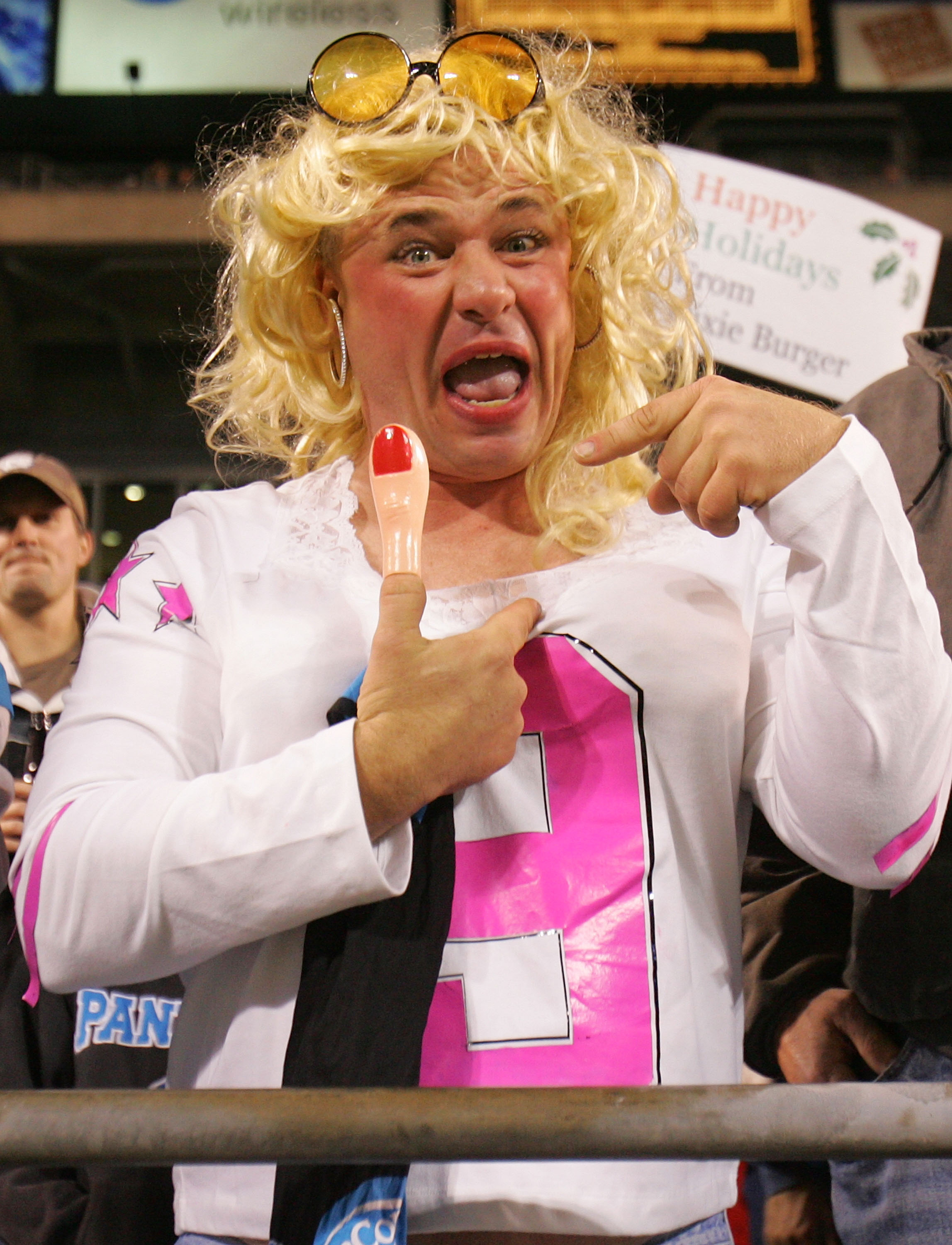 CHARLOTTE, NC - DECEMBER 22:  Fan Mark Middlesworth jokes about Tony Romo's girlfriend Jessica Simpson during the Dallas Cowboys versus Carolina Panthers game at Bank of America Stadium on December 22, 2007 in Charlotte, North Carolina.  (Photo by Streete