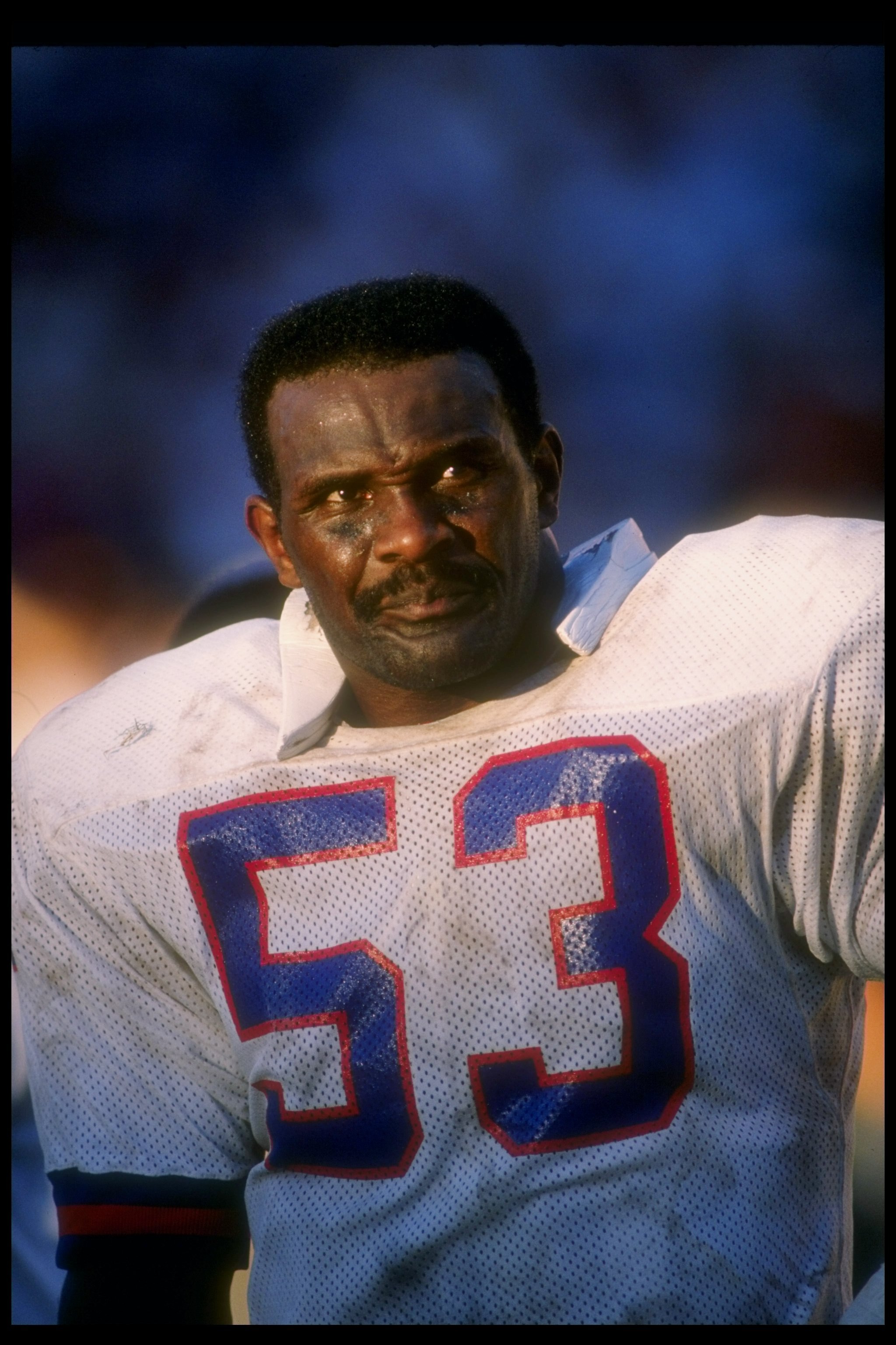 13 Nov 1988:  Linebacker Harry Carson of the New York Giants looks on during a game against the Phoenix Cardinals at Sun Devil Stadium in Tempe, Arizona.  The Cardinals won the game, 24-17. Mandatory Credit: Mike Powell  /Allsport