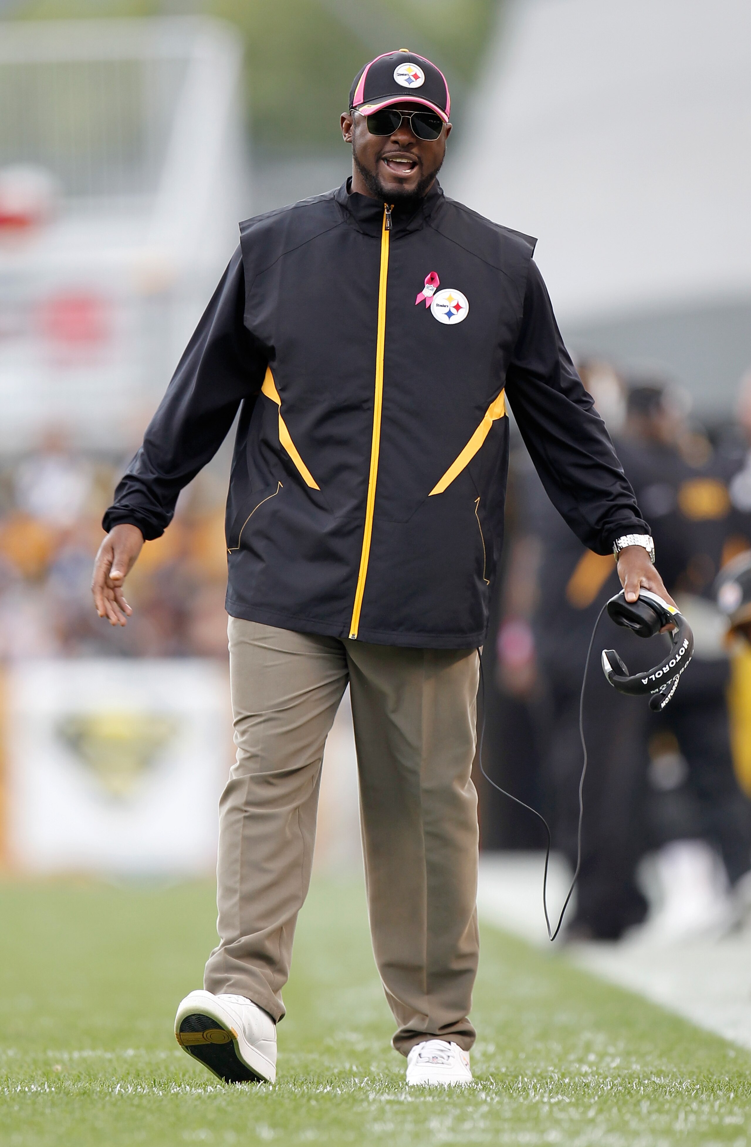 PITTSBURGH - OCTOBER 03: Head Coach Mike Tomlin of the Pittsburgh Steelers reacts to a call during the game against the Baltimore Ravens on October 3, 2010 at Heinz Field in Pittsburgh, Pennsylvania. (Photo by Gregory Shamus/Getty Images)