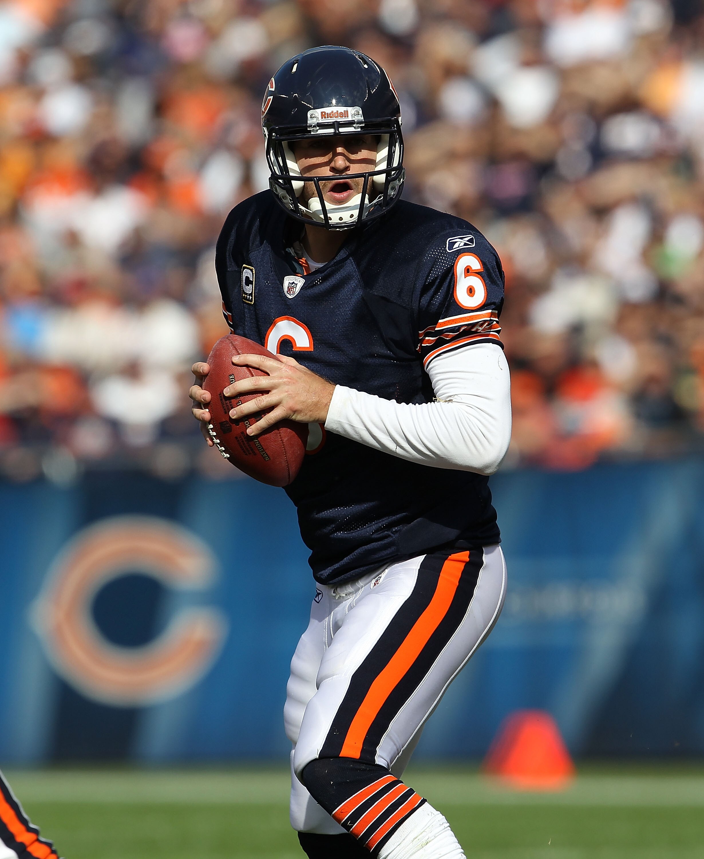 CHICAGO - OCTOBER 24: Jay Cutler #6 of the Chicago Bears drops back to pass against the Washington Redskins at Soldier Field on October 24, 2010 in Chicago, Illinois. The Redskins defeated the Bears 17-14. (Photo by Jonathan Daniel/Getty Images)