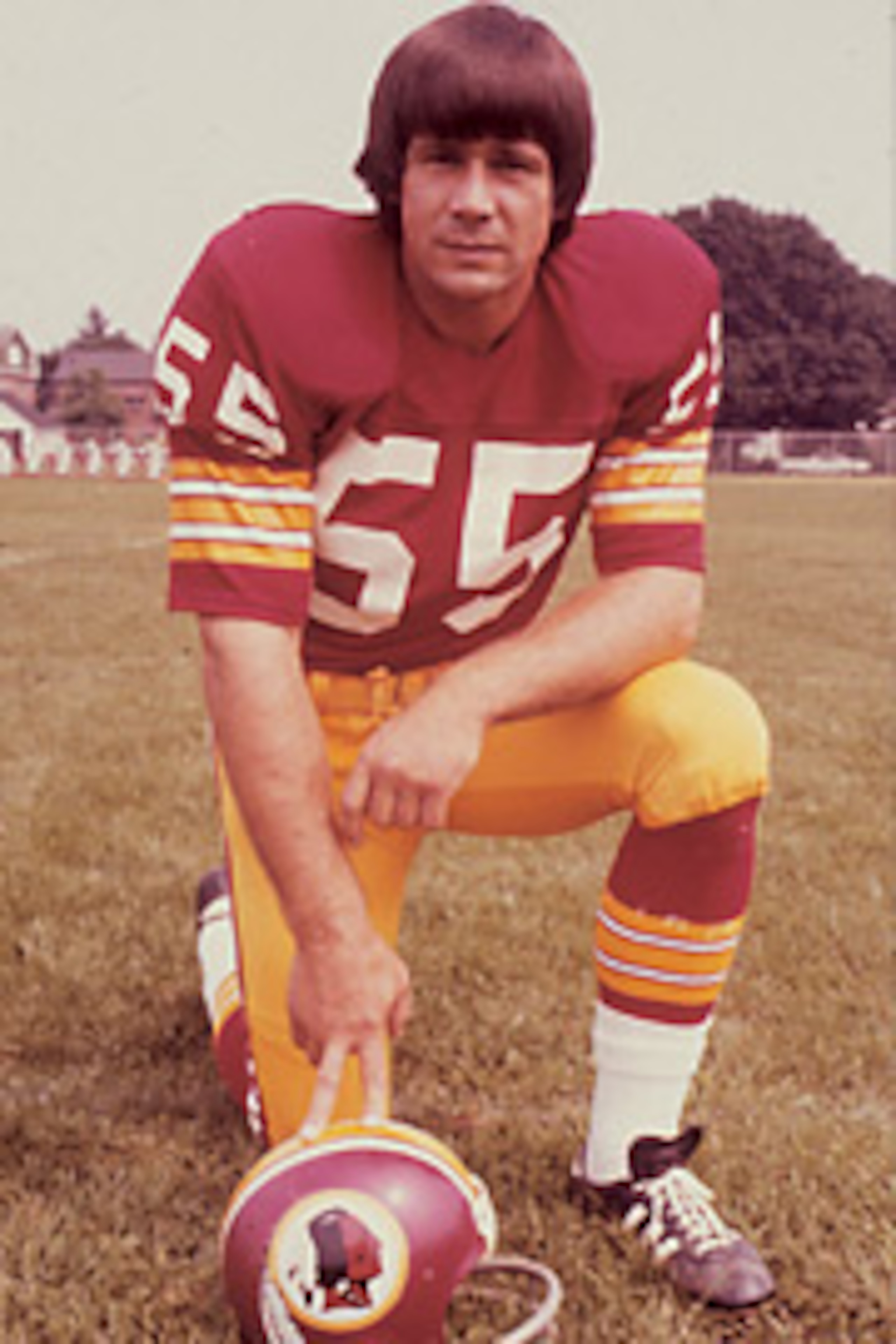 http://wai.redskins.com/redskinsFile/team/bios/hanburger_chris.jpg
