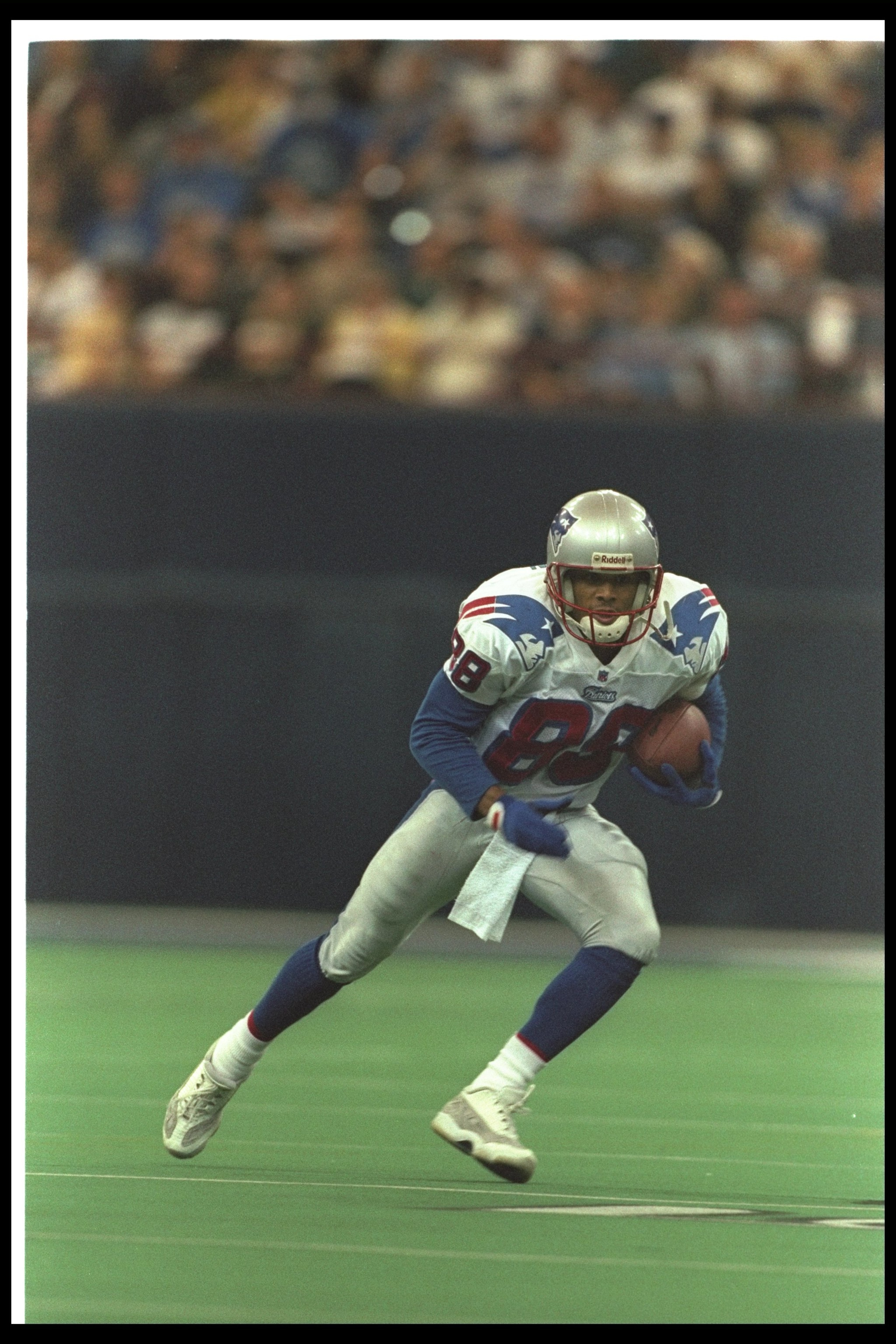 20 Oct 1996:  Wide receiver Terry Glenn of the New England Patriots moves down the field during a game against the Indianapolis Colts at the RCA Dome in Indianapolis, Indiana.  The Patriots won the game, 27-9. Mandatory Credit: Jamie Squire  /Allsport
