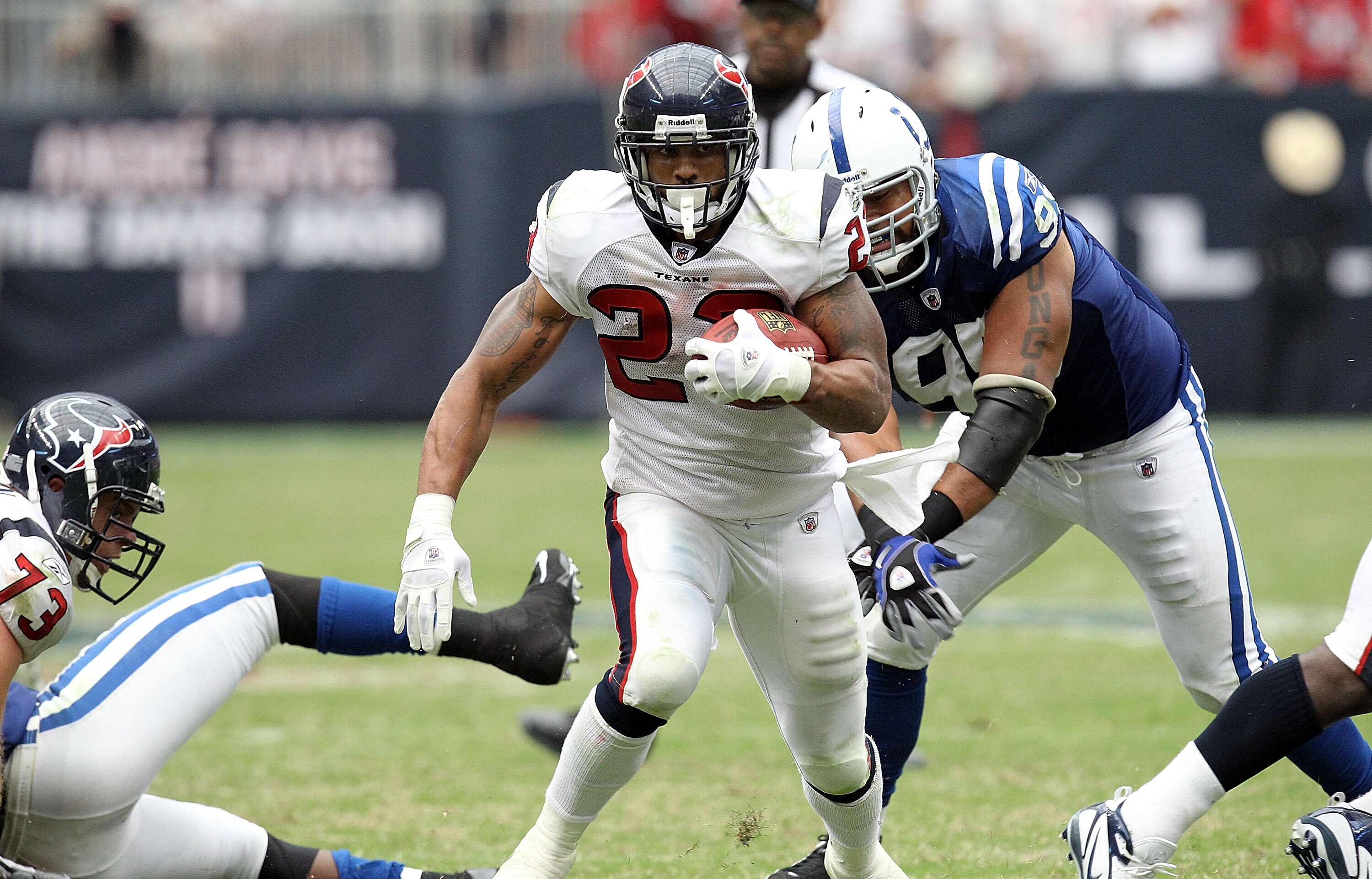 HOUSTON - SEPTEMBER 12:  Running back Arian Foster #23 of the Houston Texans runs in the NFL season opener against the Indianapolis Colts at Reliant Stadium on September 12, 2010 in Houston, Texas.  (Photo by Ronald Martinez/Getty Images)