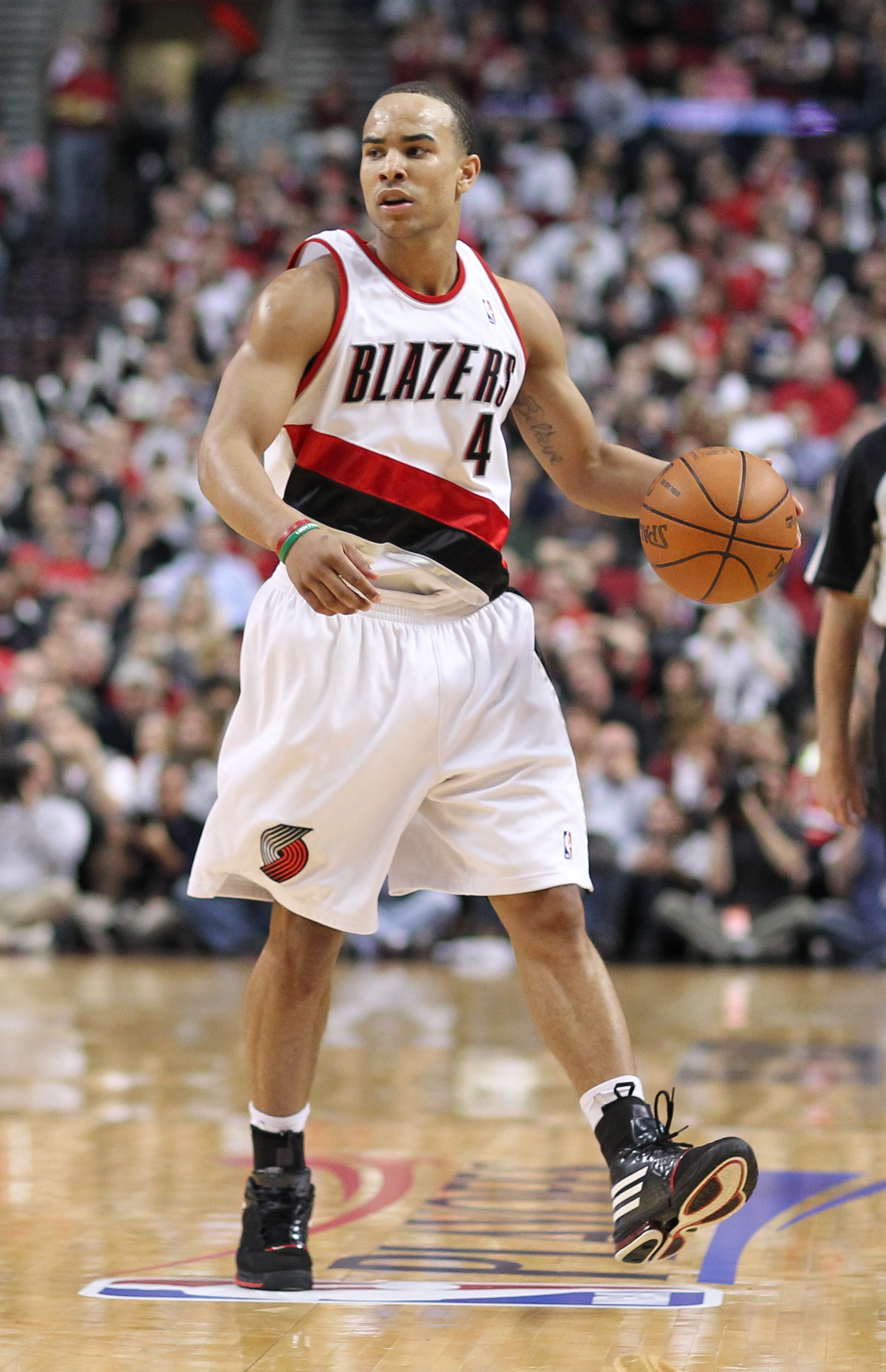 PORTLAND, OR - APRIL 29: Jerryd Bayless #4 of the Portland Trail Blazers in action against the Phoenix Suns during Game Six of the Western Conference Quarterfinals of the NBA Playoffs on April 29, 2010 at the Rose Garden in Portland, Oregon. The Suns def PORTLAND, OR - APRIL 29: Jerryd Bayless #4 of the Portland Trail Blazers in action against the Phoenix Suns during Game Six of the Western Conference Quarterfinals of the NBA Playoffs on April 29, 2010 at the Rose Garden in Portland, Oregon. The Suns def