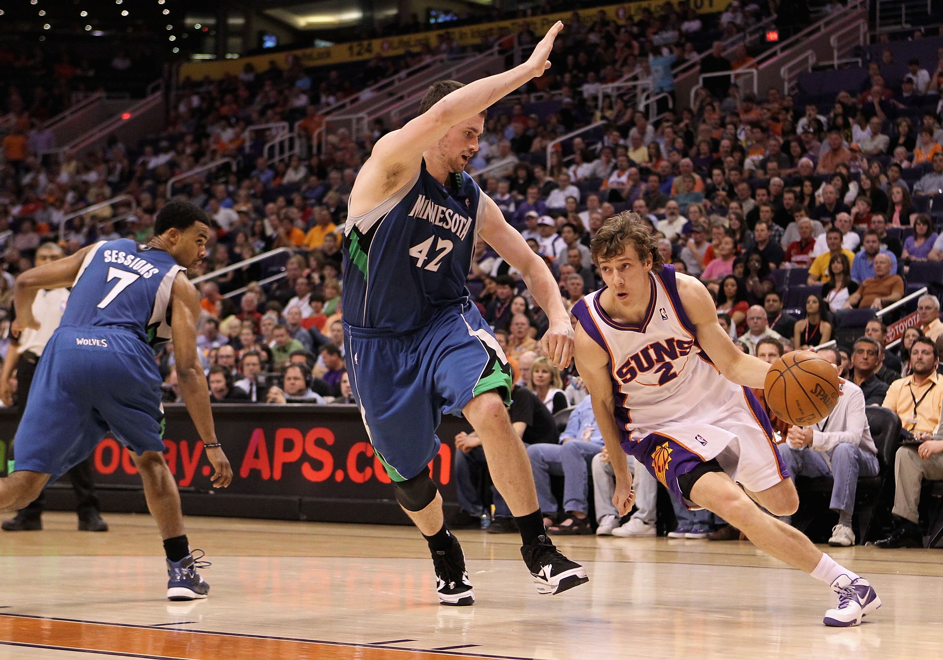 PHOENIX - MARCH 16:  Goran Dragic #2 of the Phoenix Suns drives the ball during the NBA game against the Minnesota Timberwolves at US Airways Center on March 16, 2010 in Phoenix, Arizona. The Suns defeated the Timberwolves 152-114.  NOTE TO USER: User exp