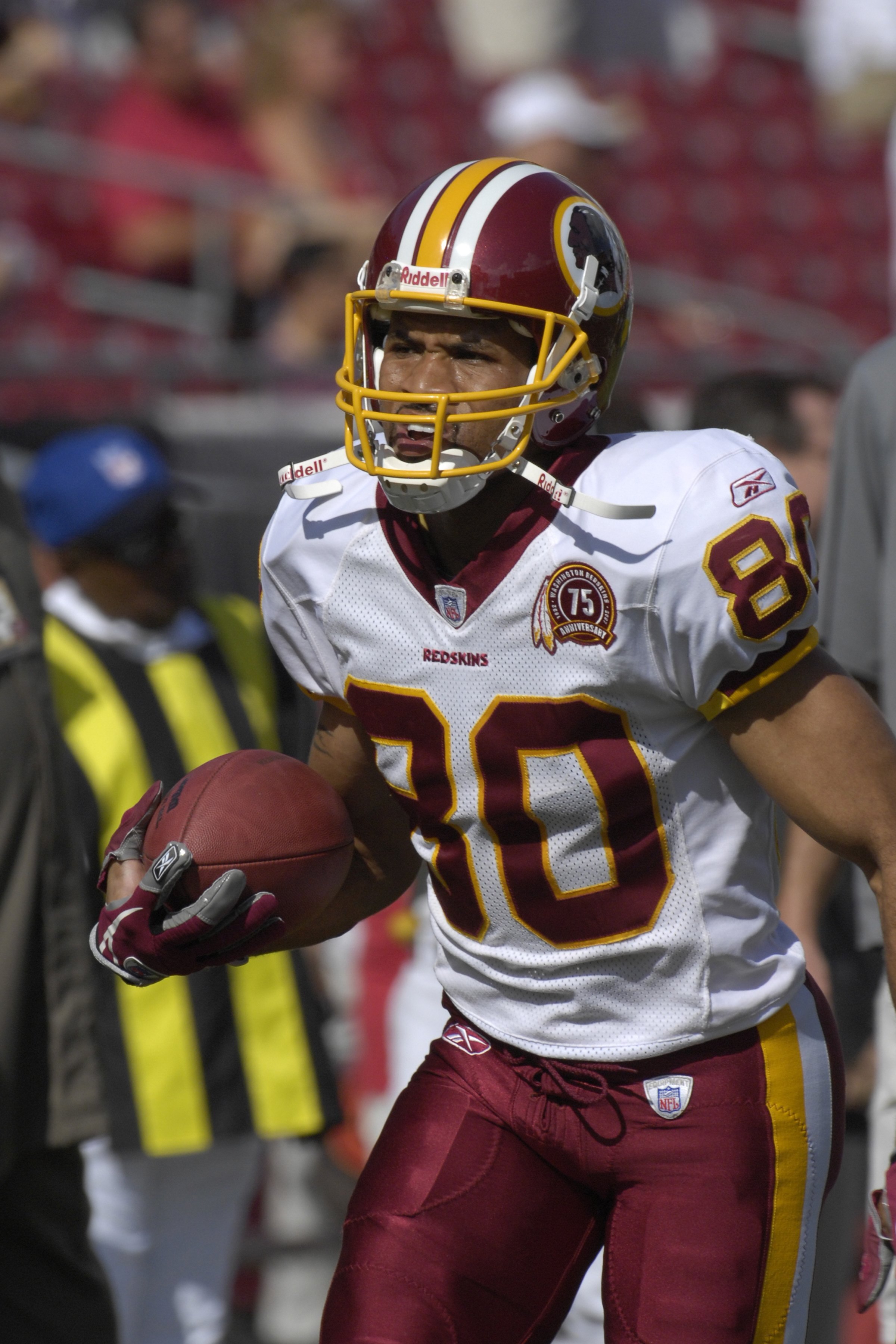 TAMPA, FL - NOVEMBER 25: Wide receiver Keenan McCardell #80 of the Washington Redskins grabs a warm up pass before play against the Tampa Bay Buccaneers at the Raymond James Stadium on November 25, 2007 in Tampa, Florida.  The Bucs won 19-13. (Photo by Al