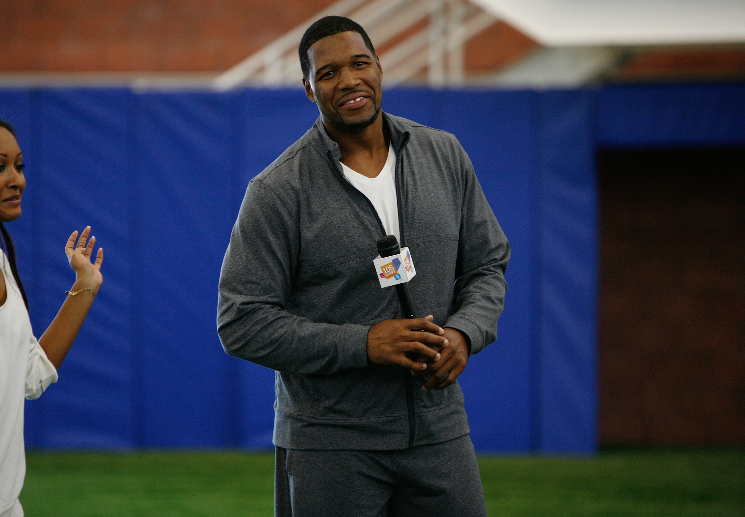 EAST RUTHERFORD, NJ - SEPTEMBER 15:  Former NY Giant and star of upcoming FOX comedy series 'Brothers,' Michael Strahan attends the Fox 'Brothers' Challenge at the New York Giants Timex Performance Center on September 15, 2009 in East Rutherford, New Jers