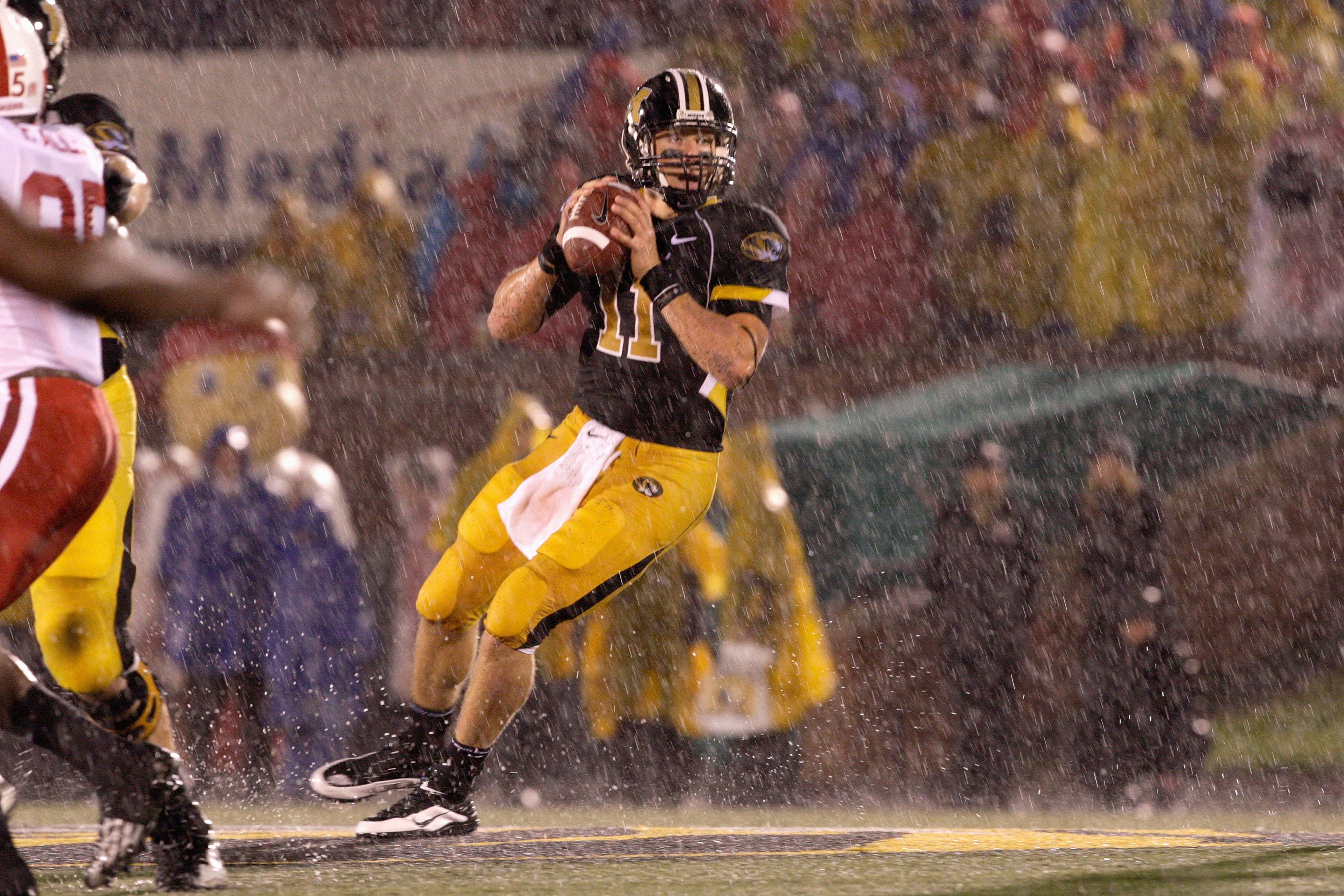COLUMBIA, MO - OCTOBER 08: Blaine Gabbert #11 of the Missouri Tigers looks to pass the ball during the game against the Nebraska Cornhuskers on October 8, 2009 at Faurot Field/Memorial Stadium in Columbia, Missouri. (Photo by Jamie Squire/Getty Images)
