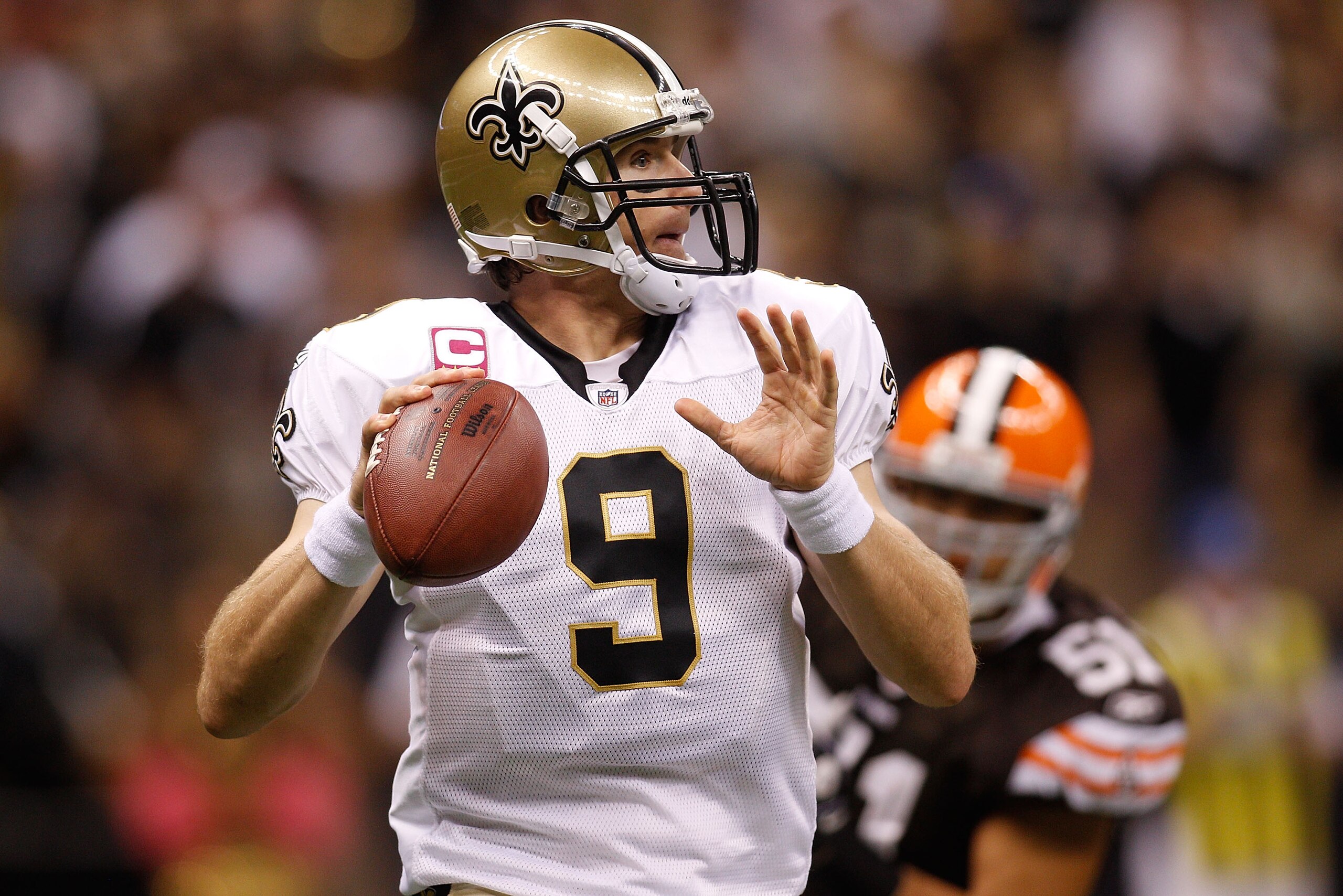 NEW ORLEANS - OCTOBER 24:  Drew Brees #9 of the New Orleans Saints in action during the game against the Cleveland Browns at the Louisiana Superdome on October 24, 2010 in New Orleans, Louisiana.  (Photo by Chris Graythen/Getty Images)