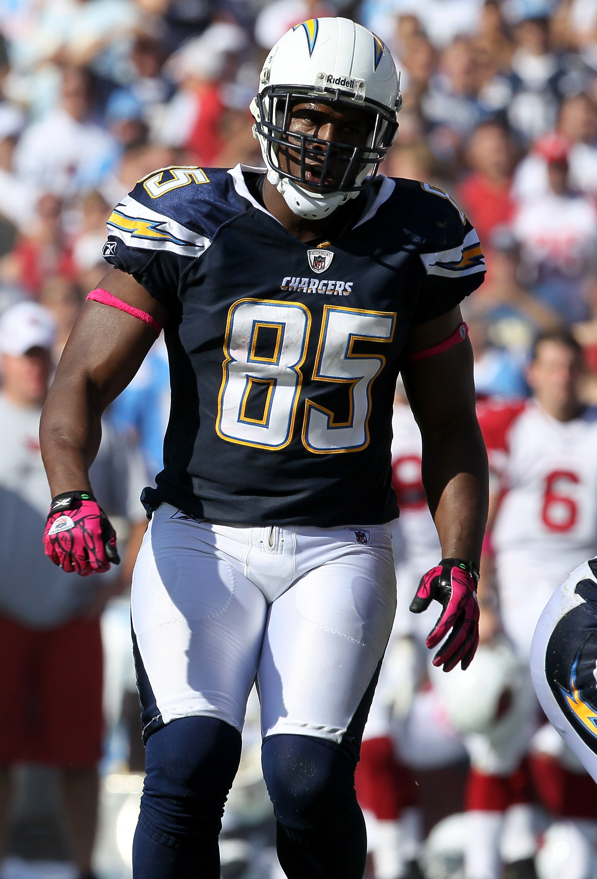 SAN DIEGO - OCTOBER 03:  Tight end Antonio Gates #85 of the San Diego Chargers on the field during the game against the Arizona Cardinals at Qualcomm Stadium on October 3, 2010 in San Diego, California.  The Chargers won 41-10.  (Photo by Stephen Dunn/Get