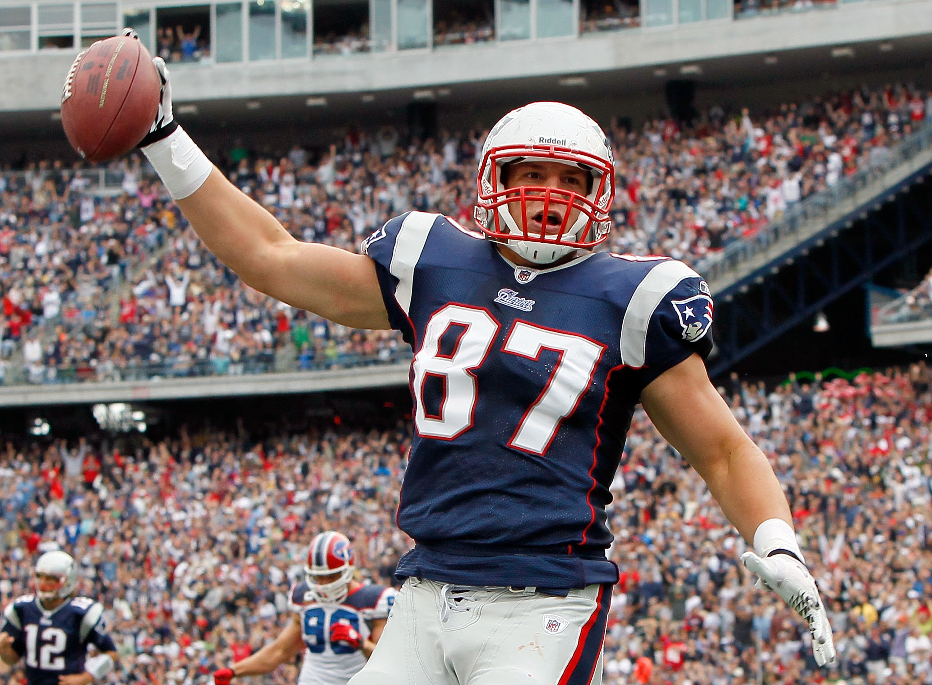 FOXBORO, MA - SEPTEMBER 26:  Rob Gronkowski #87 of the New England Patriots reacts after scoring a touchdown against the Buffalo Bills at Gillette Stadium in the second half on September 26, 2010 in Foxboro, Massachusetts. (Photo by Jim Rogash/Getty Image