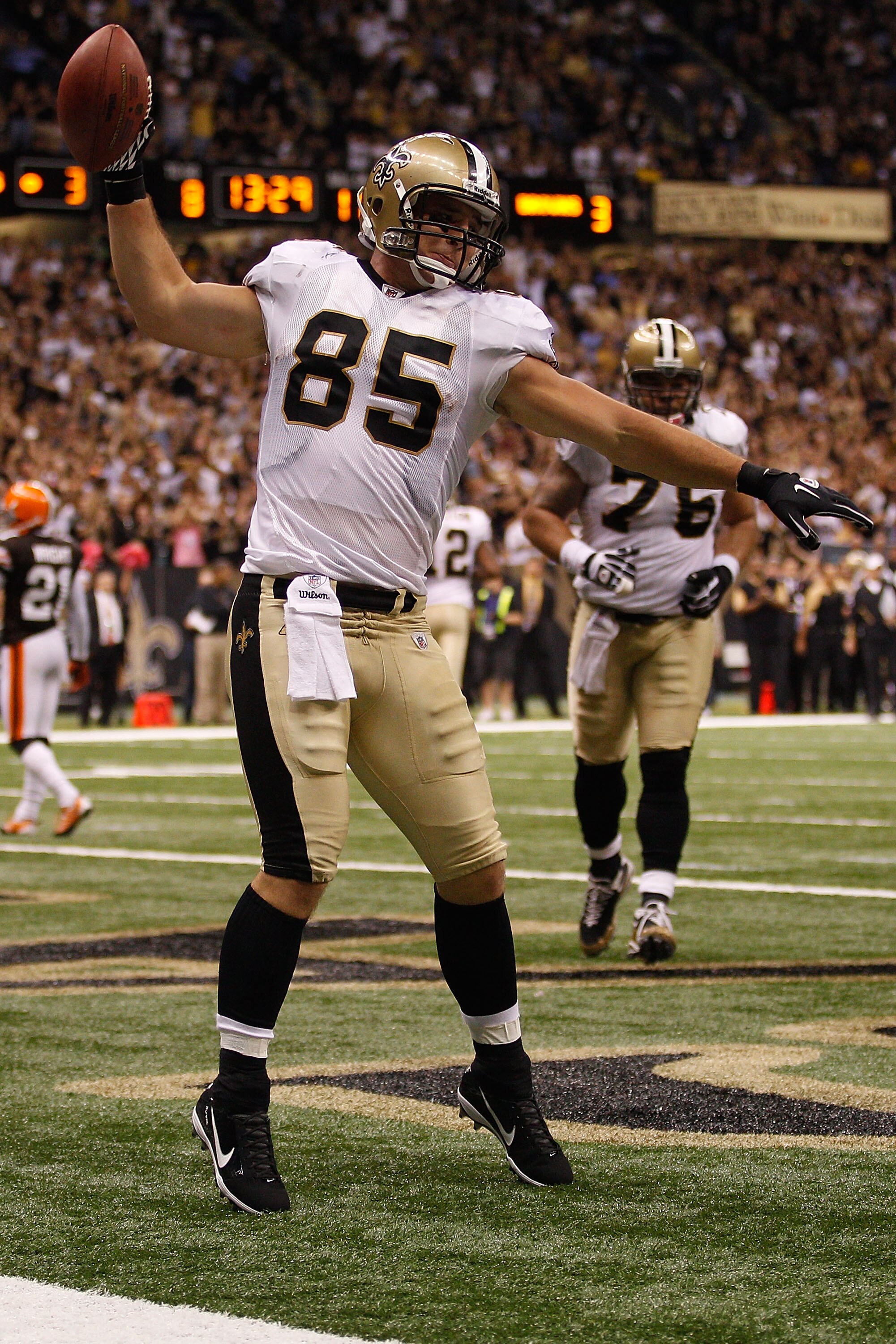 NEW ORLEANS - OCTOBER 24:  David Thomas #85 of the New Orleans Saints celebrates after scoring a touchdown against the Cleveland Browns at the Louisiana Superdome on October 24, 2010 in New Orleans, Louisiana.  The Browns defeated the Saints 30-17.  (Phot