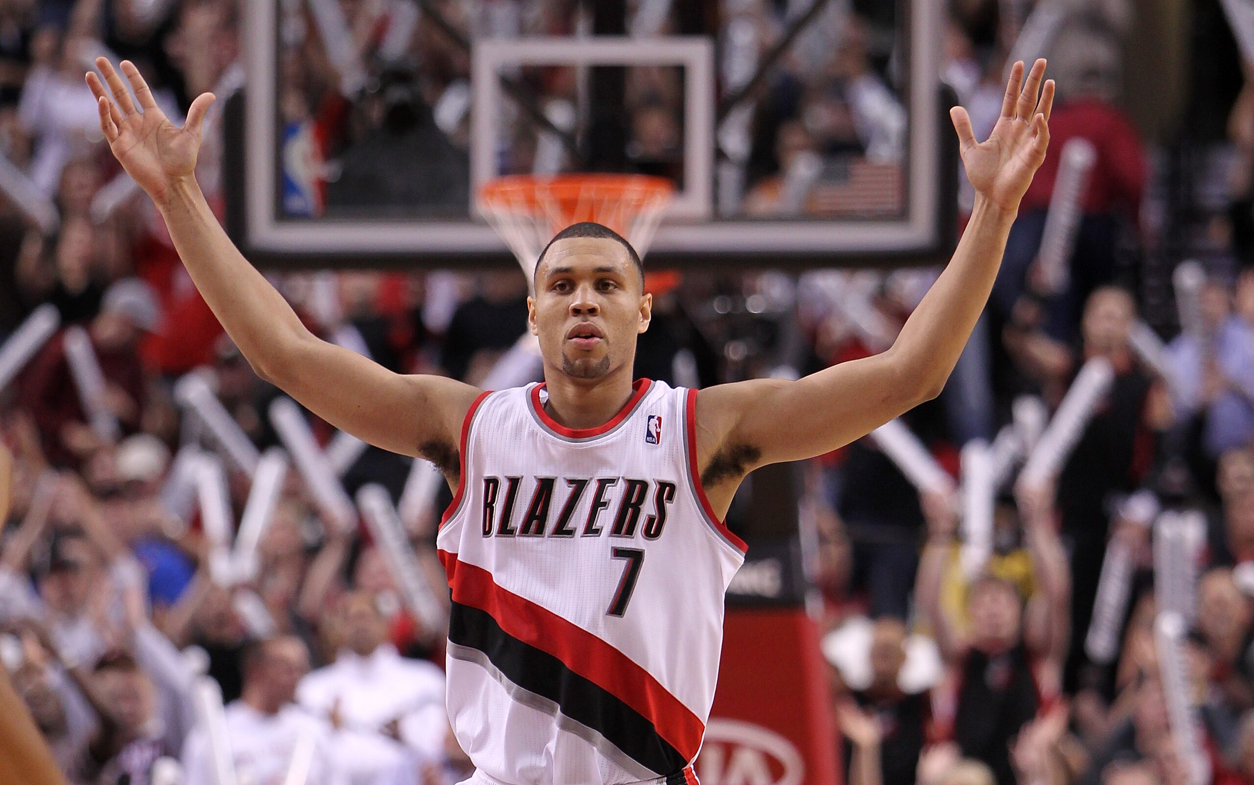 PORTLAND, OR - OCTOBER 26:  Brandon Roy #7 of the Portland Trail Blazers reacts to a shot against the Phoenix Suns on October 26, 2010 at the Rose Garden in Portland, Oregon.  NOTE TO USER: User expressly acknowledges and agrees that, by downloading and o