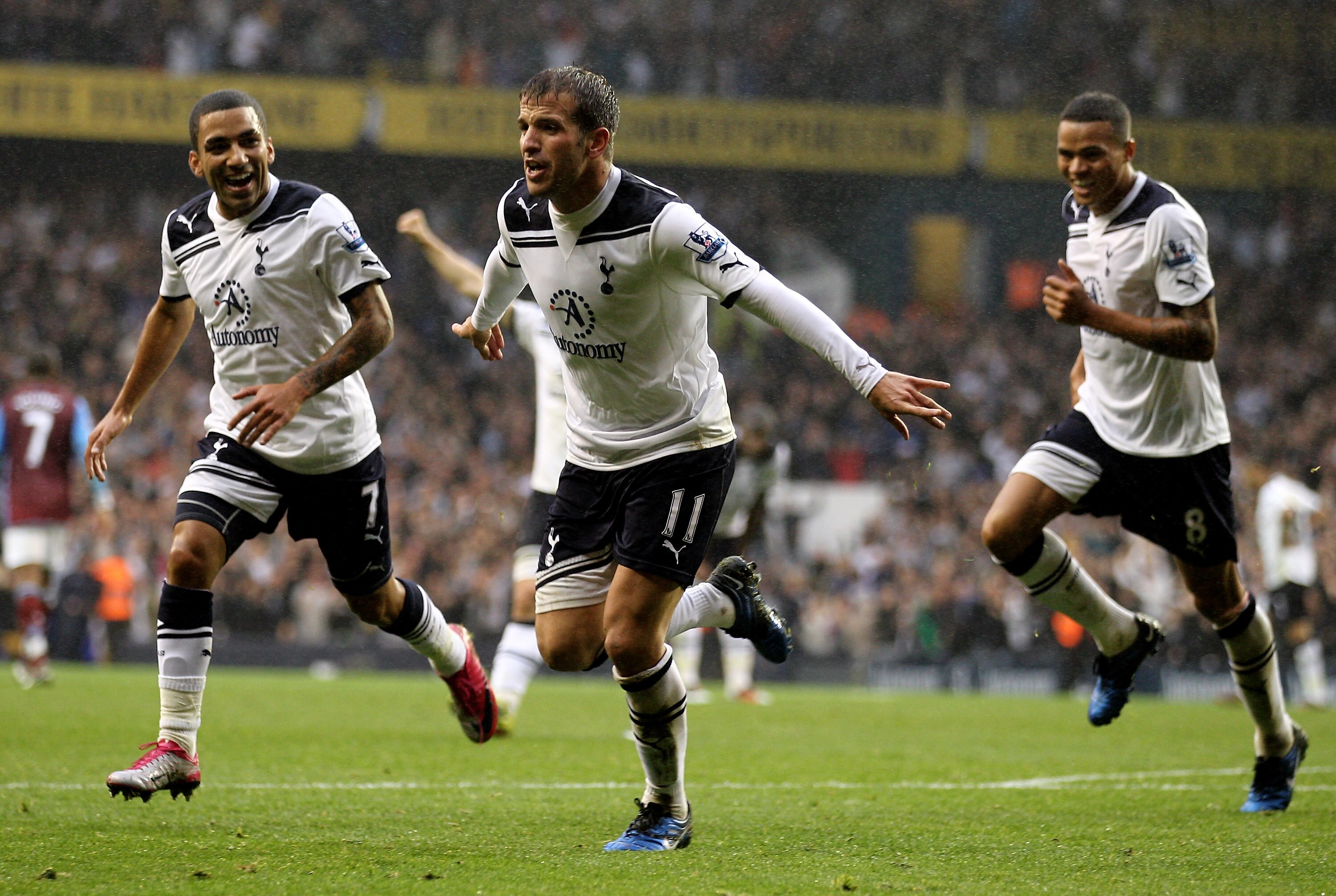 LONDON, ENGLAND - OCTOBER 02:  Rafael Van der Vaart of Spurs celebrates scoring their second goal during the Barclays Premier League match between Tottenham Hotspur and Aston Villa at White Hart Lane on October 2, 2010 in London, England.  (Photo by Paul