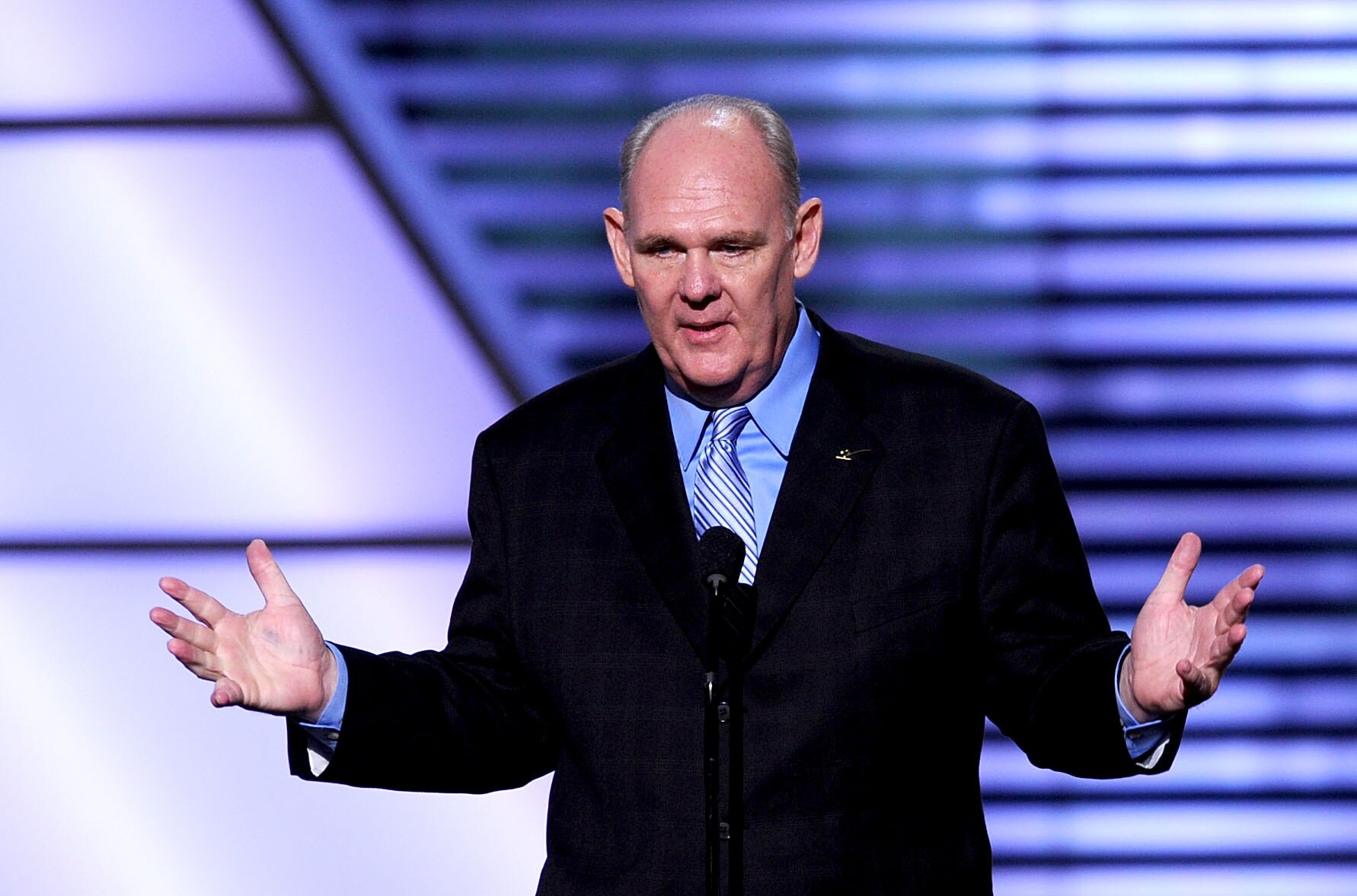LOS ANGELES, CA - JULY 14:  Head coach George Karl of the Denver Nuggets receives the ESPY Perseverance Award onstage during the 2010 ESPY Awards at Nokia Theatre L.A. Live on July 14, 2010 in Los Angeles, California.  (Photo by Kevin Winter/Getty Images)
