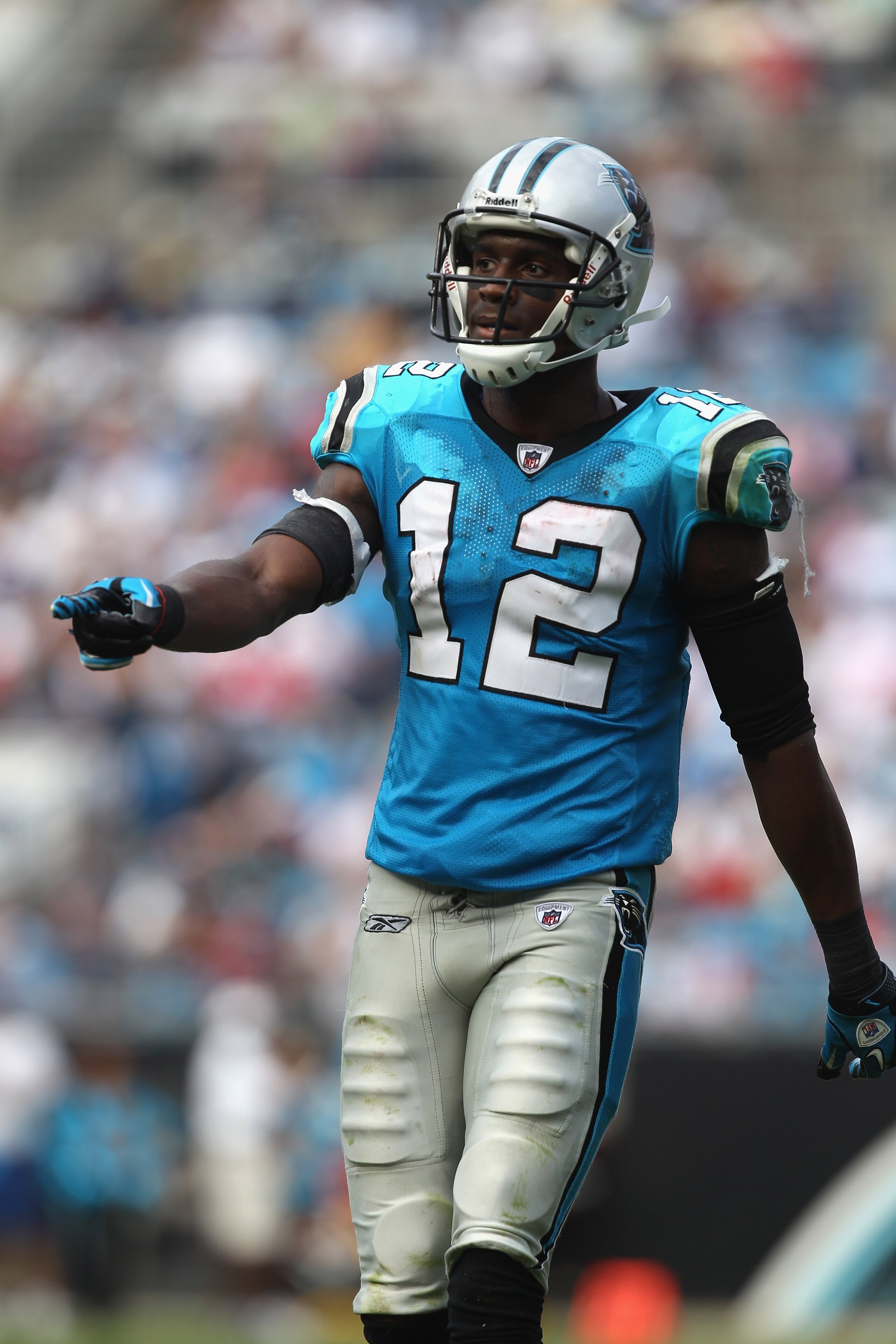 CHARLOTTE, NC - OCTOBER 24:  David Gettis #12 of the Carolina Panthers against the San Francisco 49ers during their game at Bank of America Stadium on October 24, 2010 in Charlotte, North Carolina.  (Photo by Streeter Lecka/Getty Images)