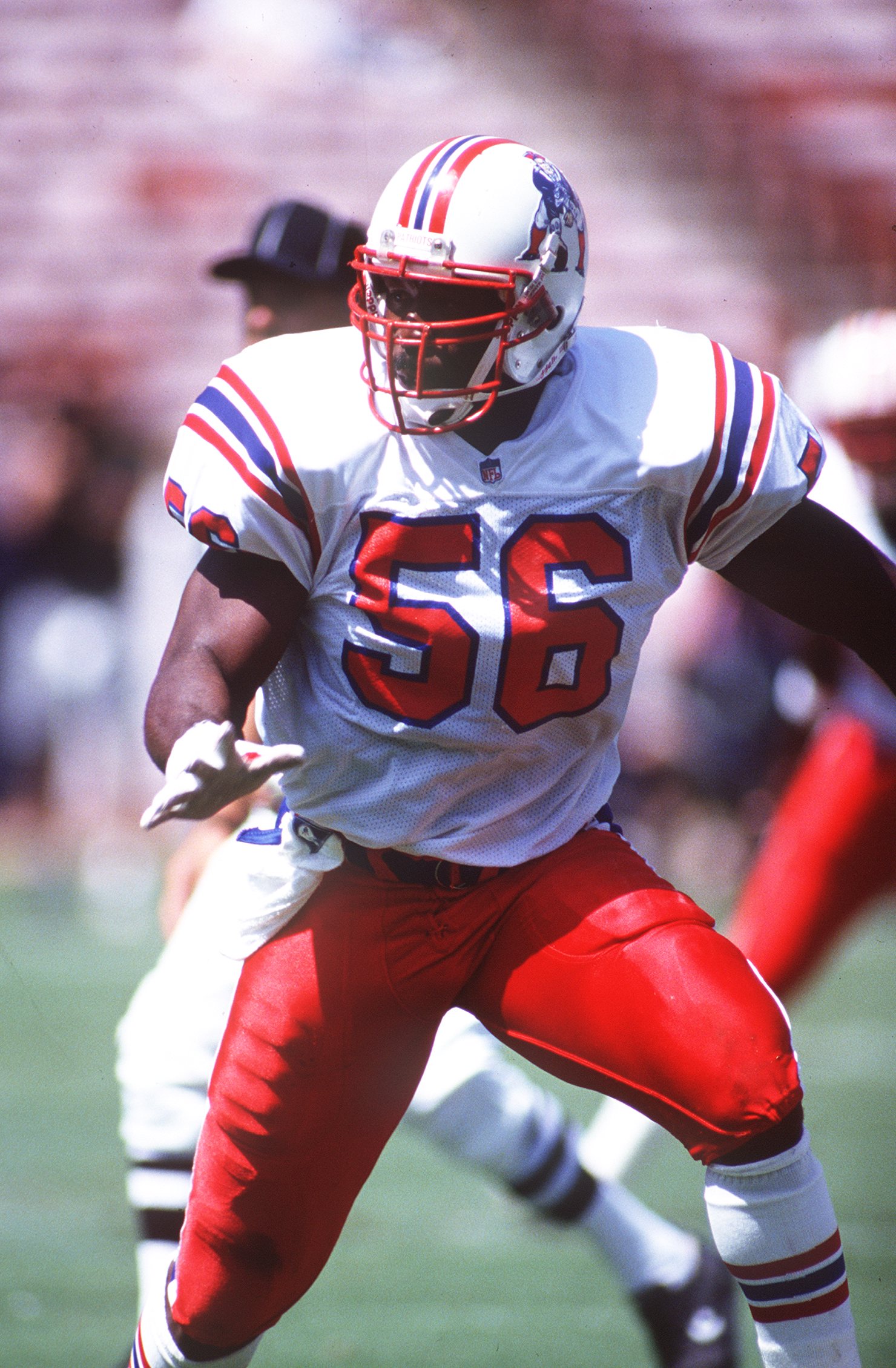 13 SEP 1992:  ANDRE TIPPETT OF THE NEW ENGLAND PATRIOTS IN ACTION AGAINST THE LOS ANGELES RAMS AT ANAHEIM. Mandatory Credit: Ken Levine/ALLSPORT